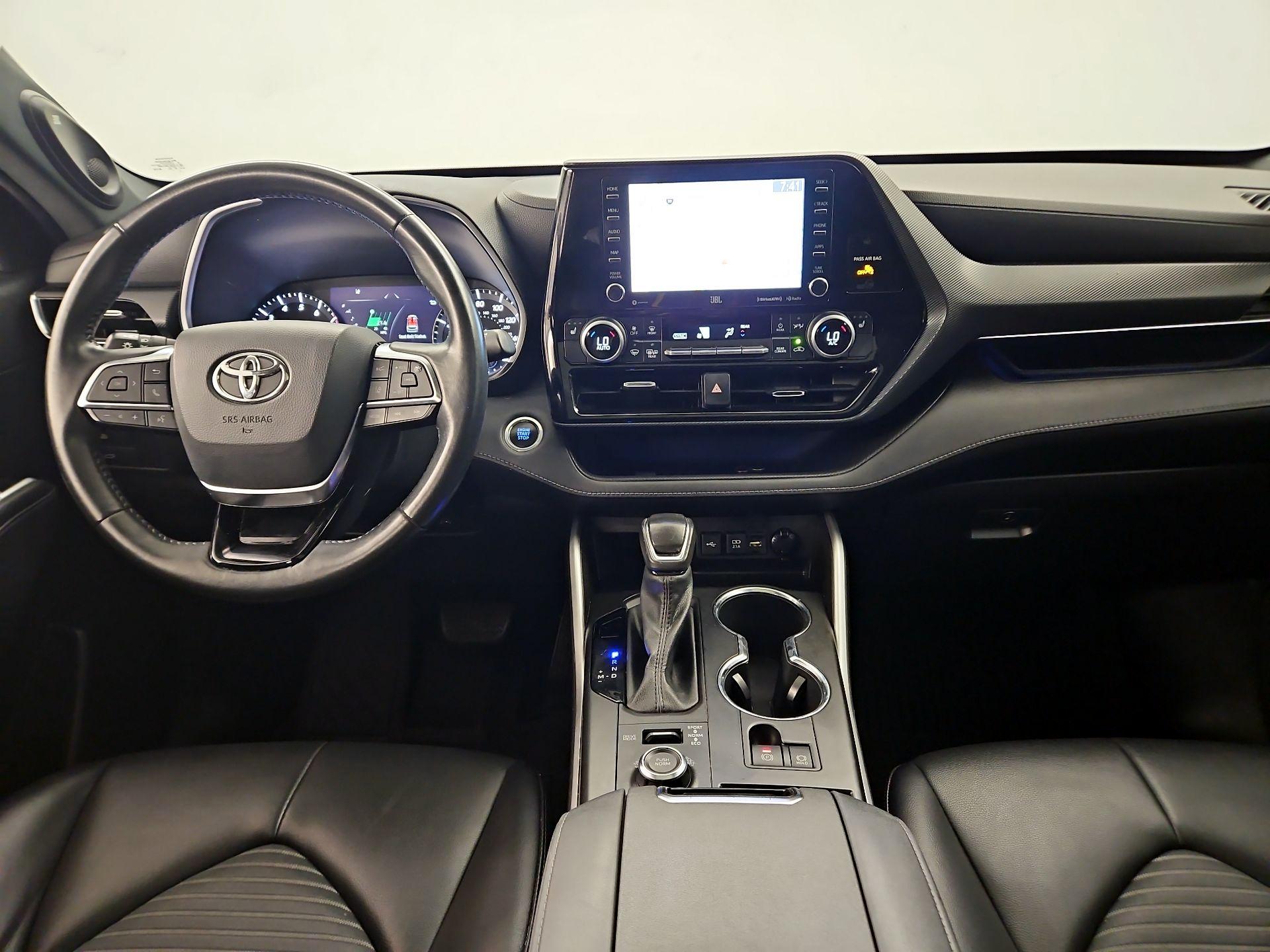 Thumbnail: 2021 Toyota Highlander - 9