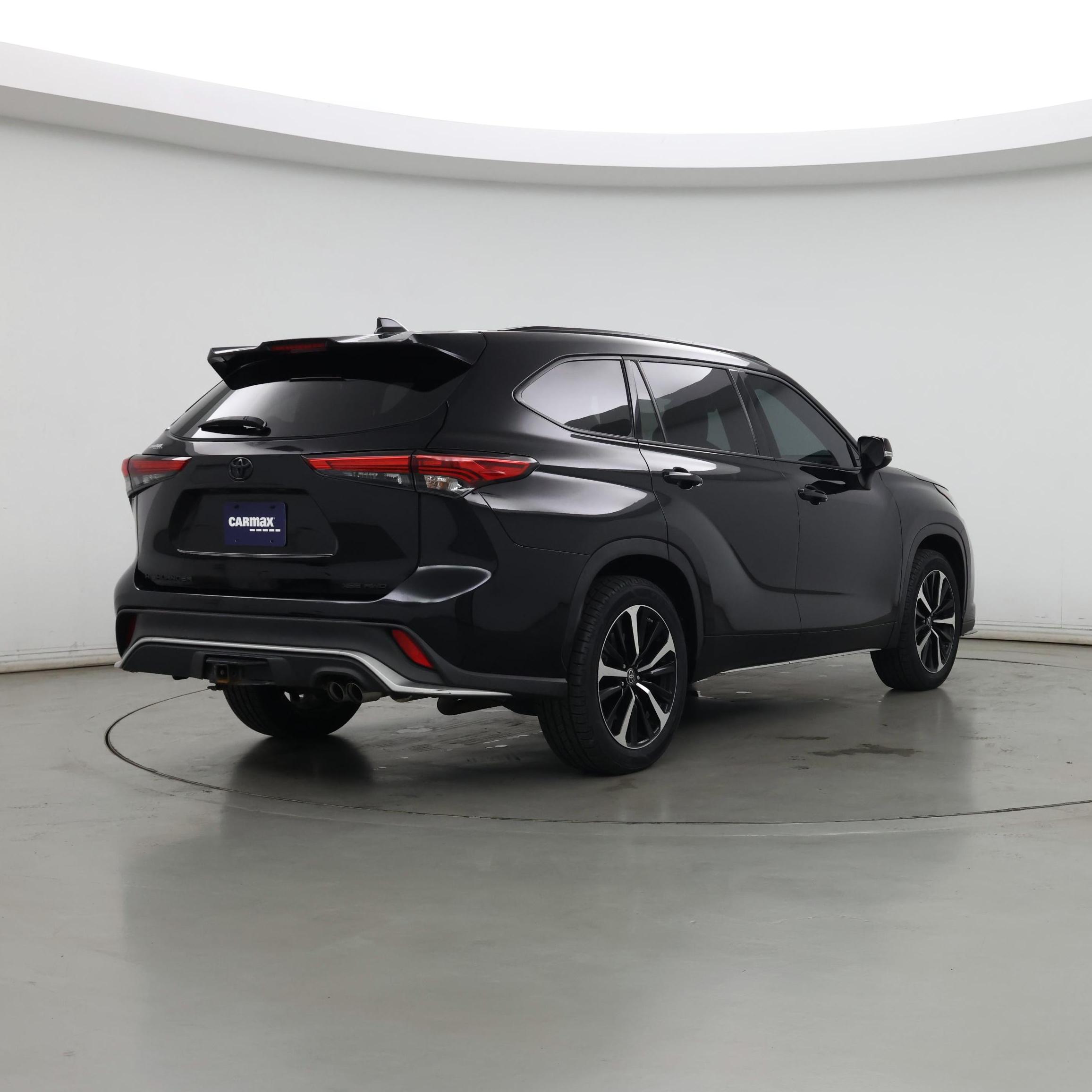 Thumbnail: 2021 Toyota Highlander - 8