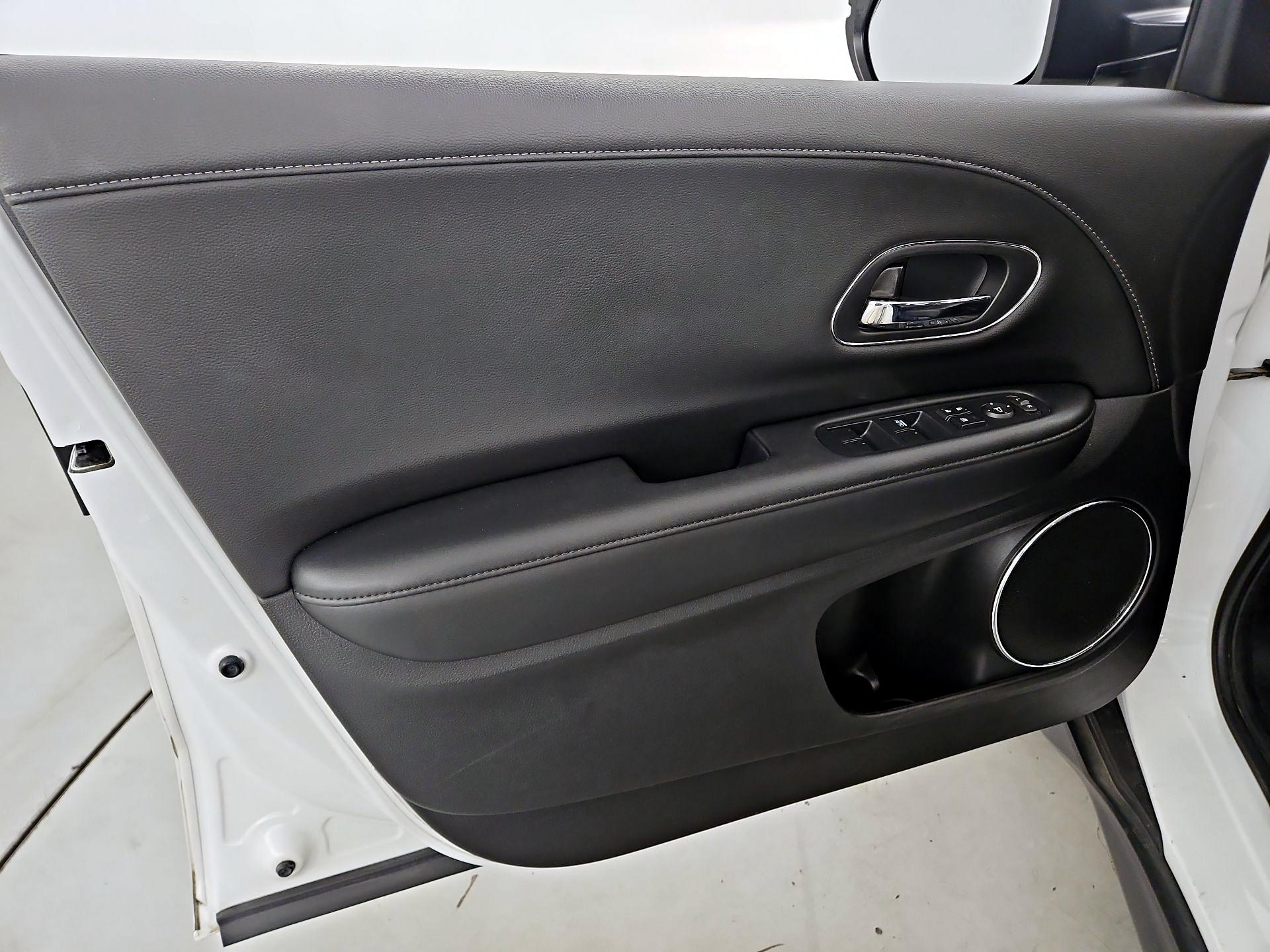Thumbnail: 2019 Honda HR-V - 12