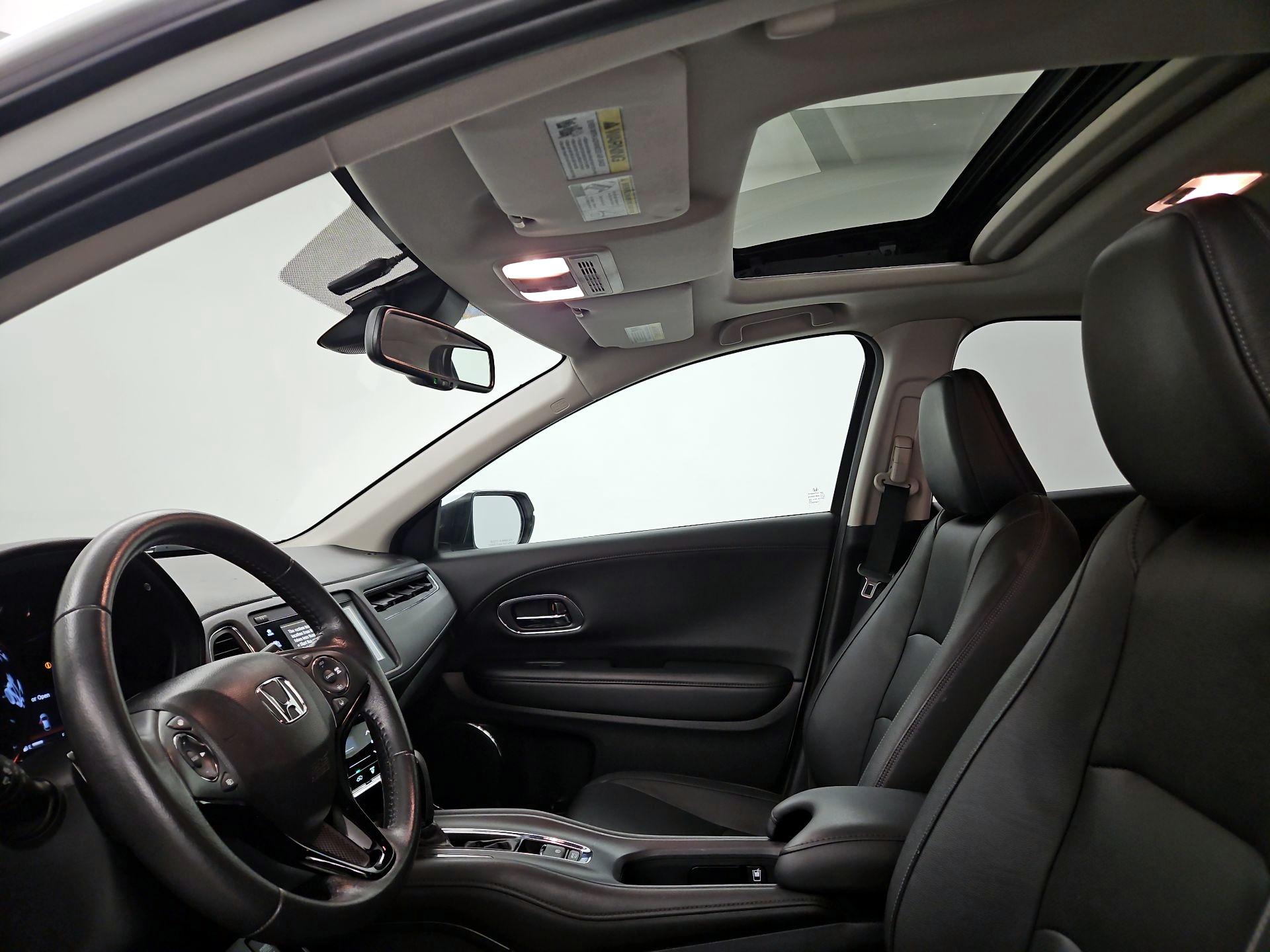 Thumbnail: 2019 Honda HR-V - 19