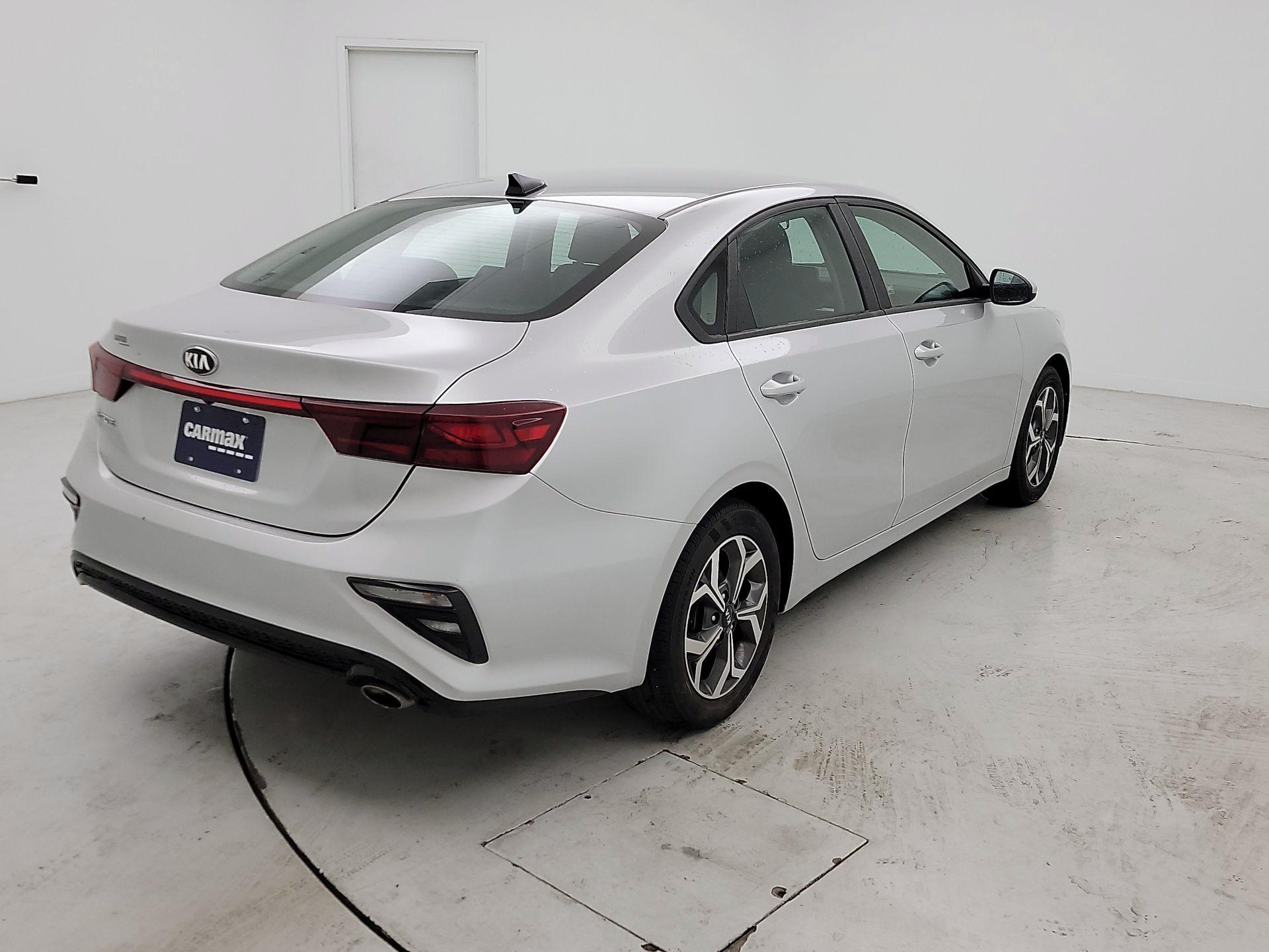 Thumbnail: 2021 Kia Forte - 5