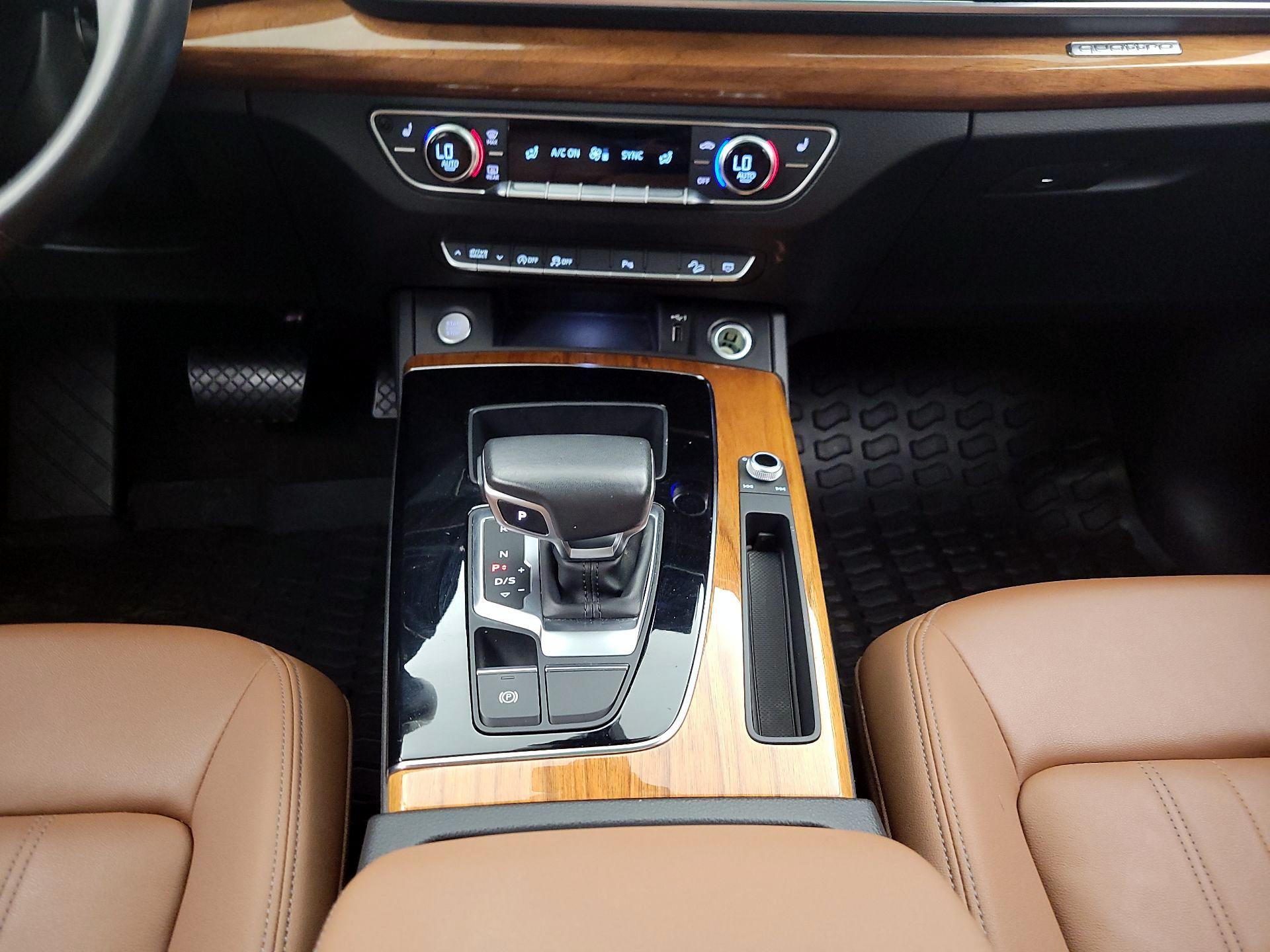 Thumbnail: 2021 Audi Q5 - 17