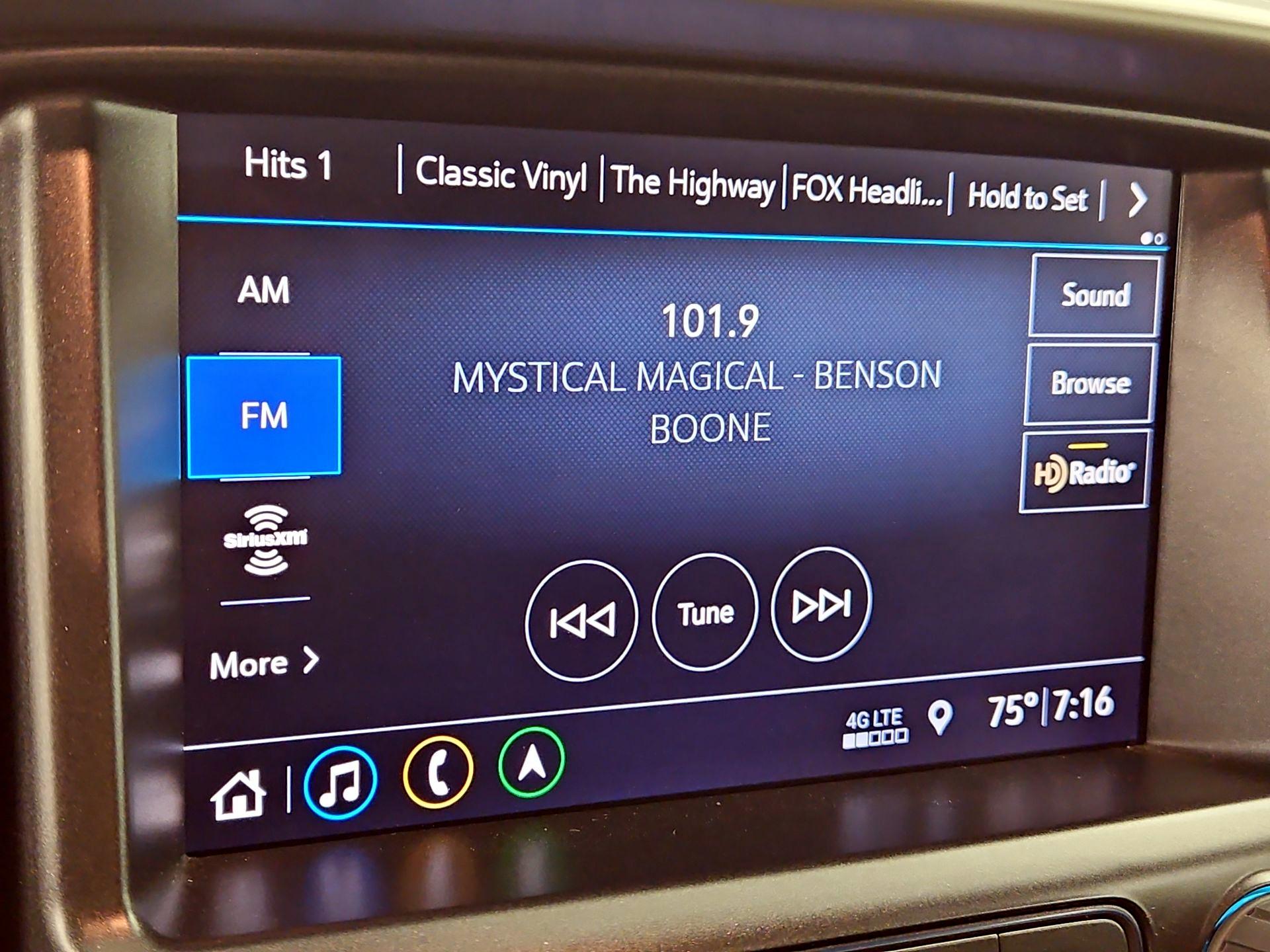 Thumbnail: 2022 Chevrolet Colorado - 16