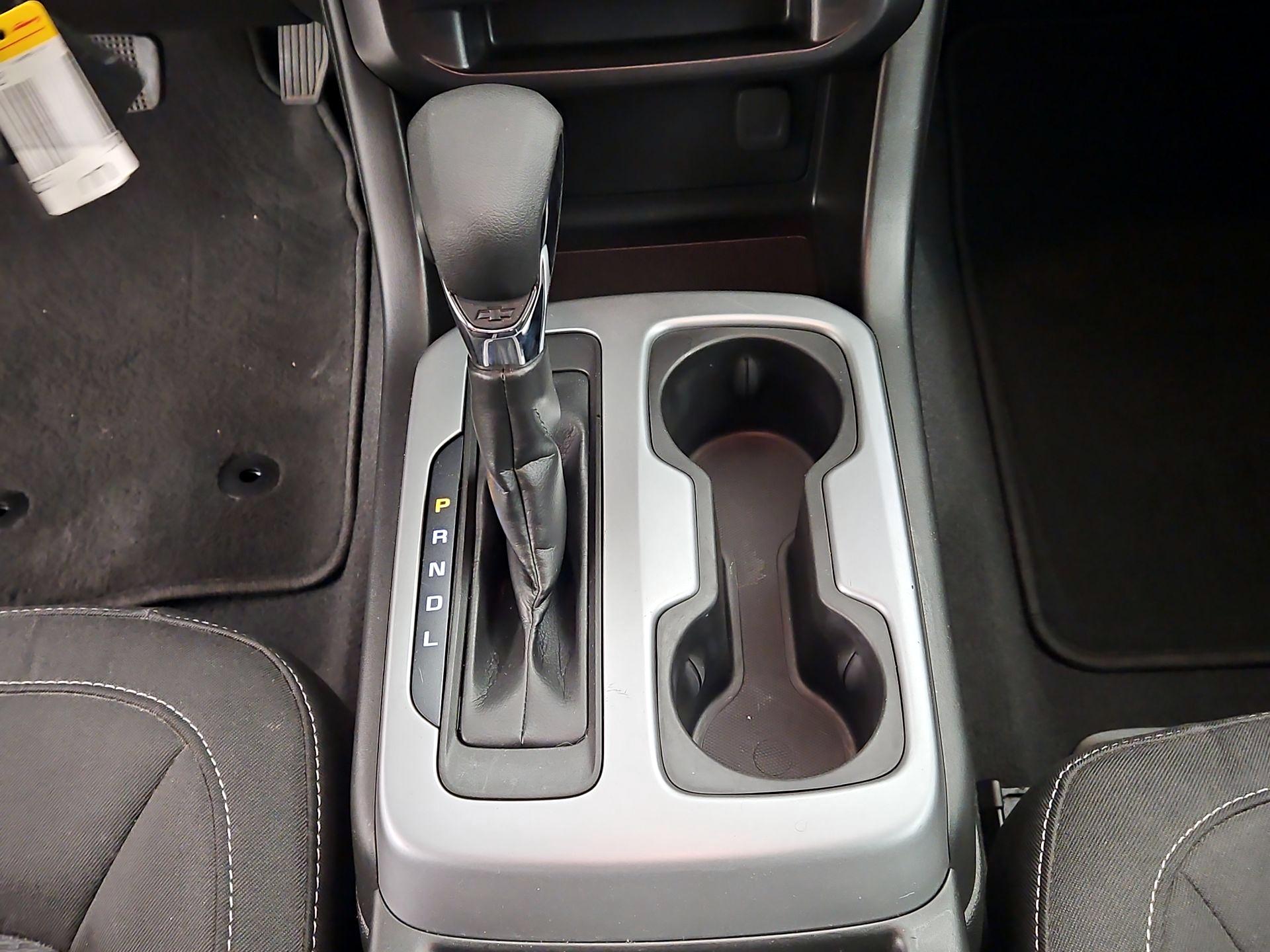 Thumbnail: 2022 Chevrolet Colorado - 18