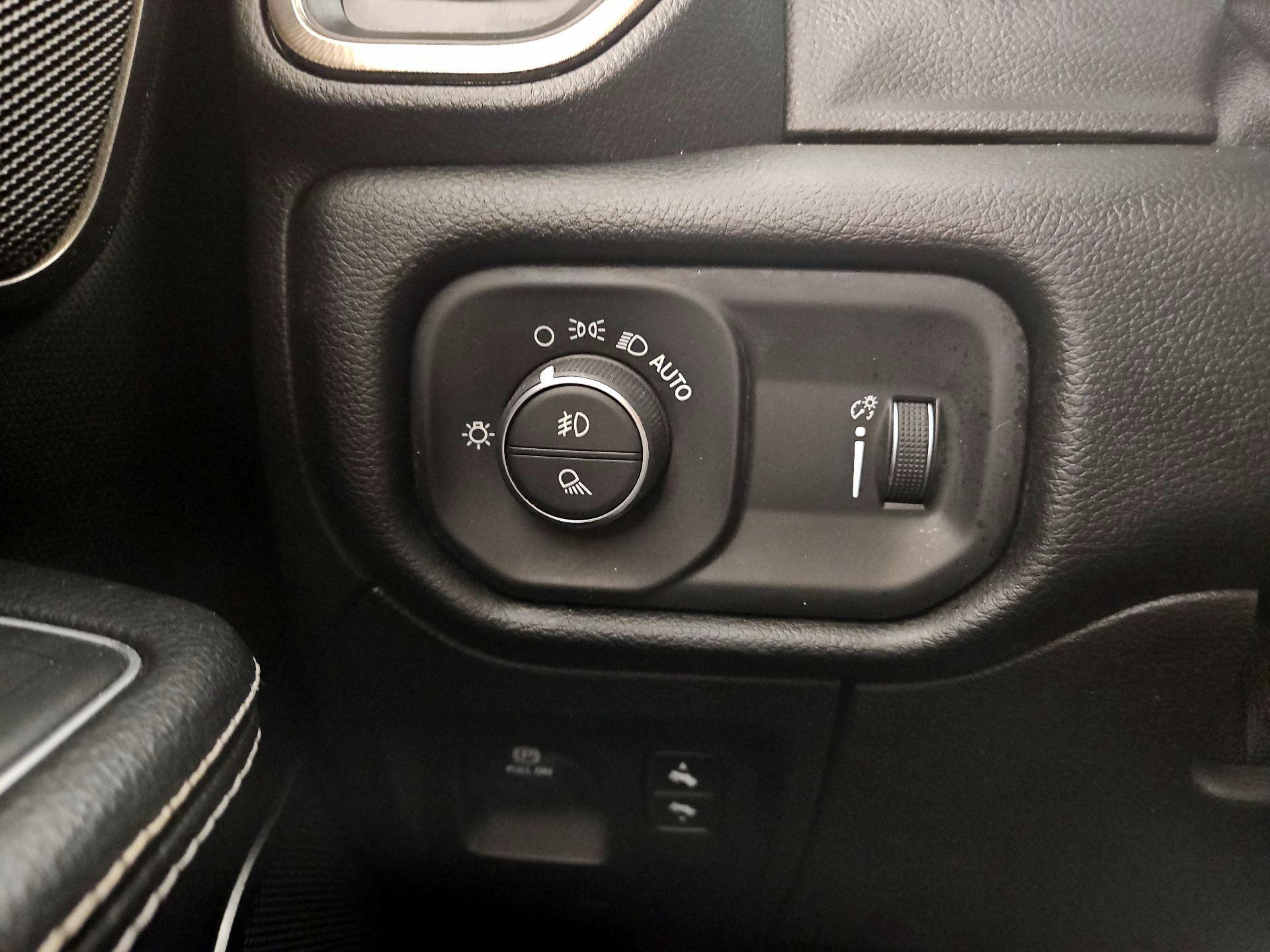 Thumbnail: 2021 RAM 1500 - 13