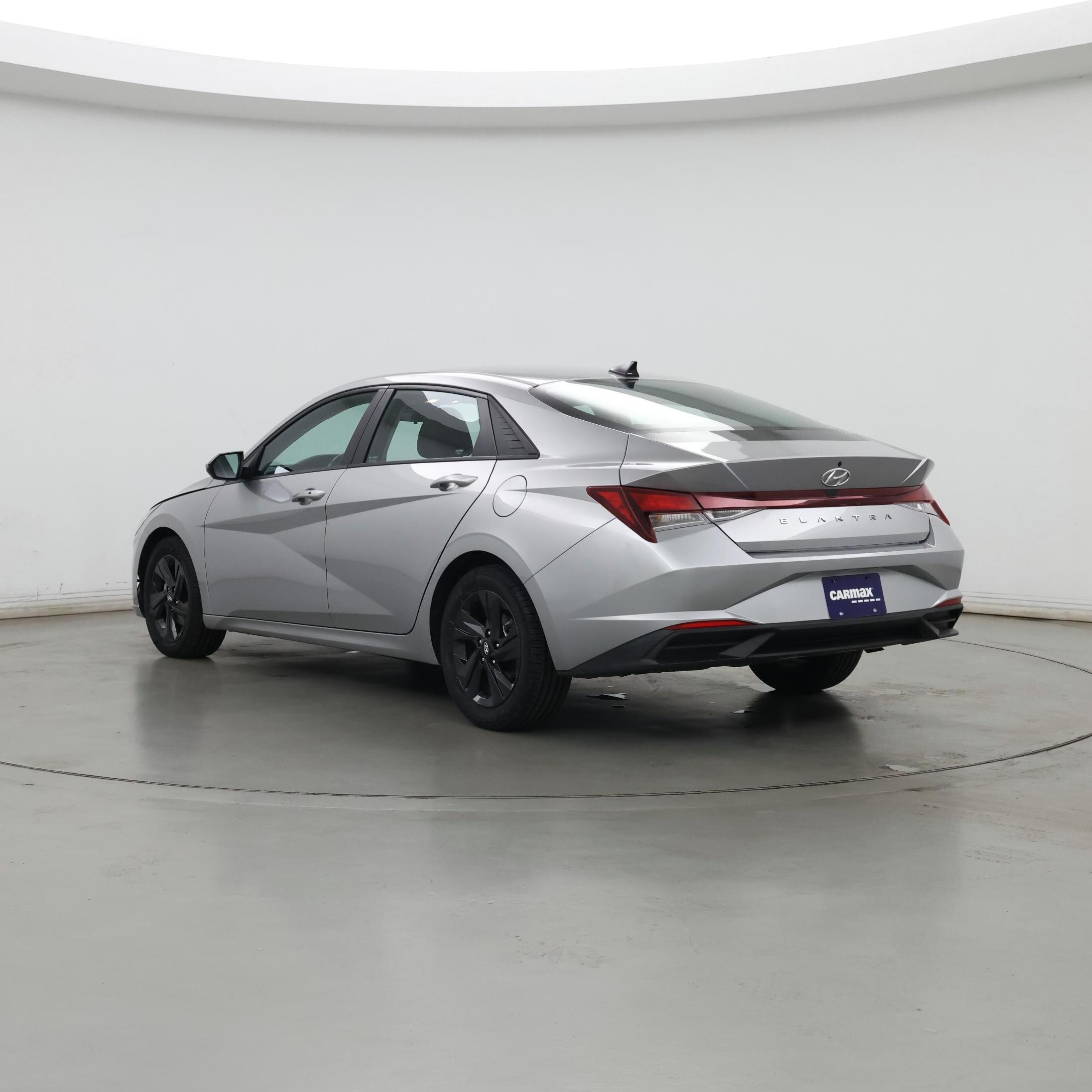 Thumbnail: 2022 Hyundai Elantra - 2