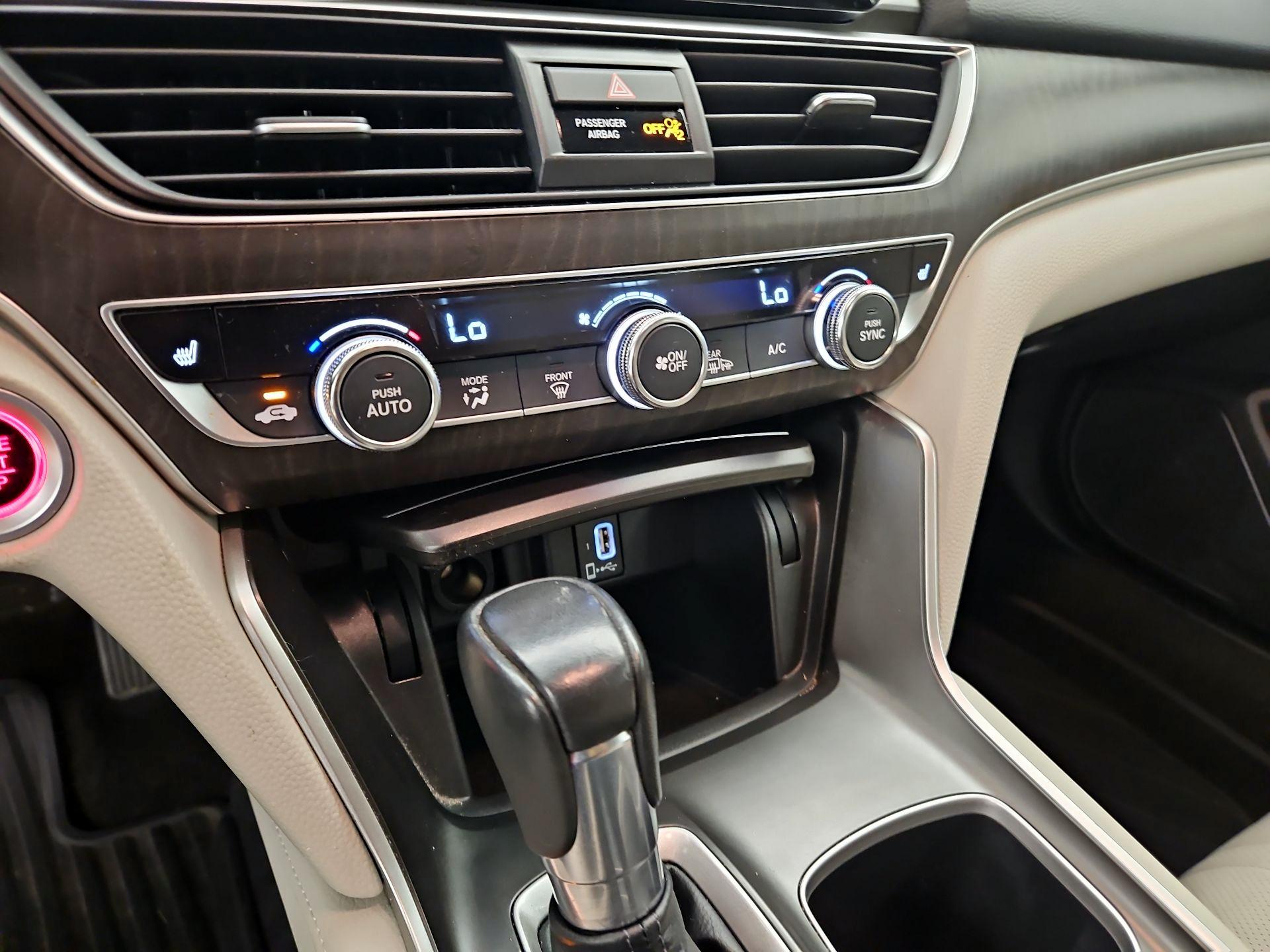 Thumbnail: 2018 Honda Accord - 17