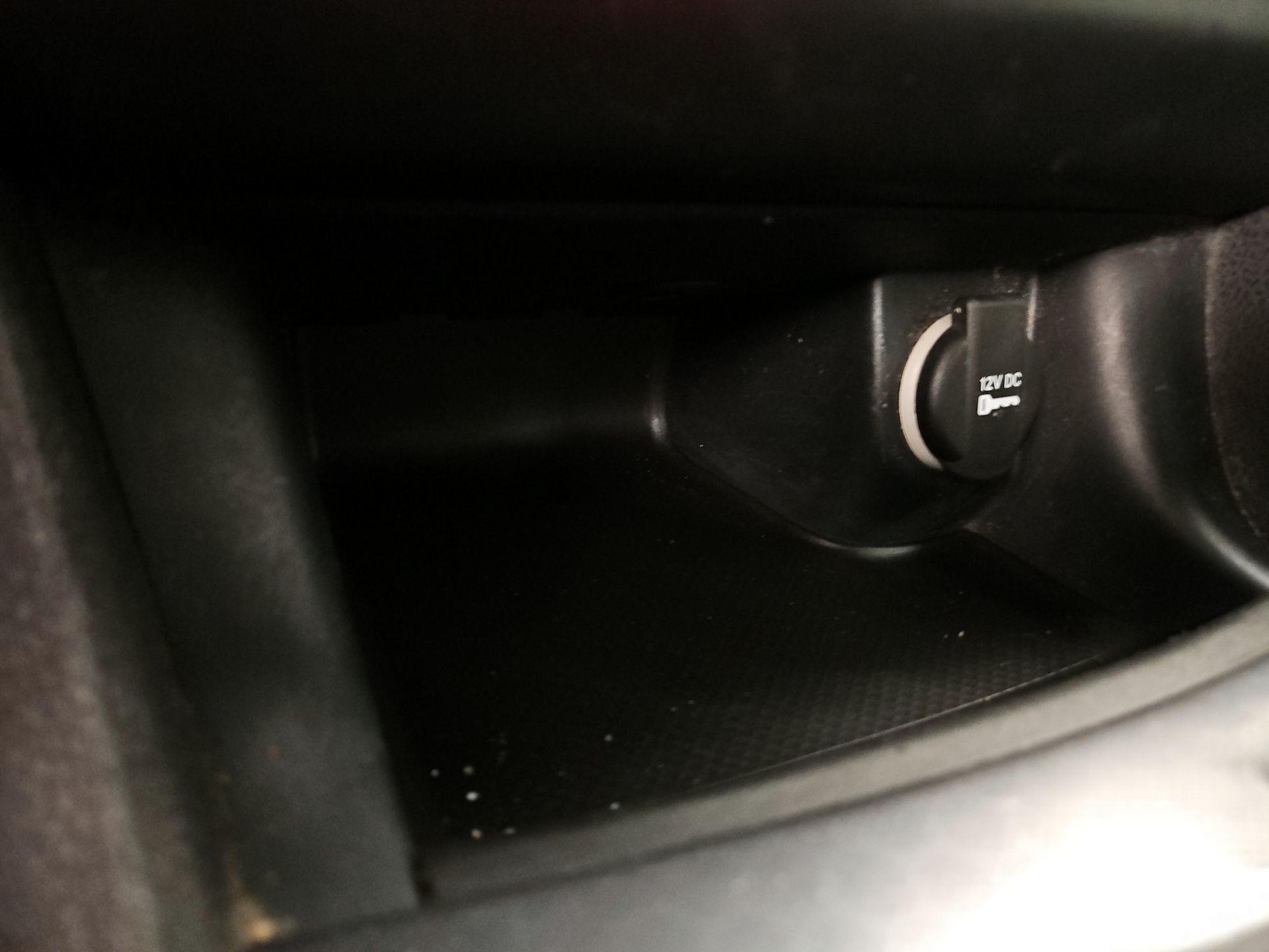 Thumbnail: 2016 Dodge Charger - 19