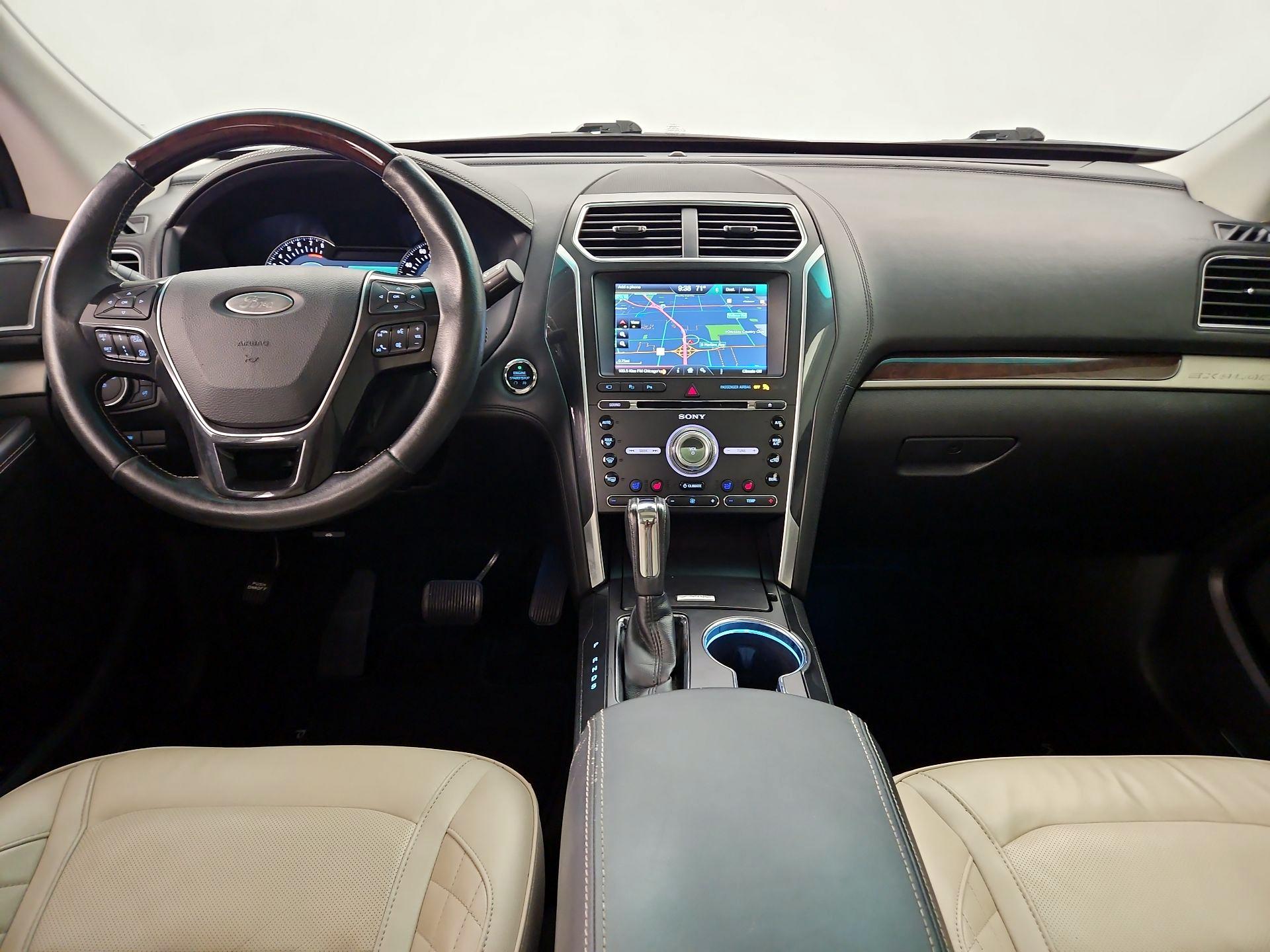 Thumbnail: 2016 Ford Explorer - 9