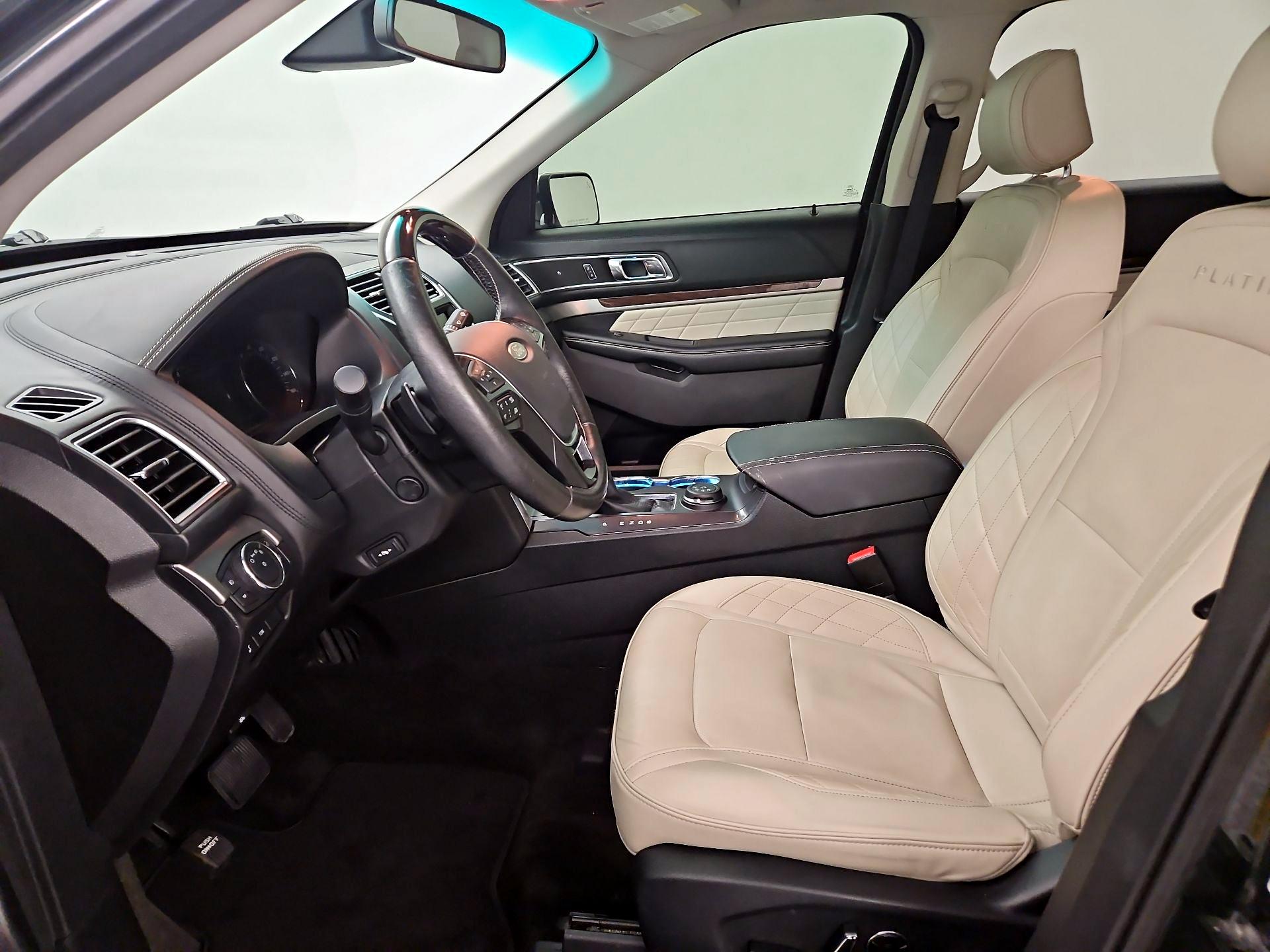 Thumbnail: 2016 Ford Explorer - 11