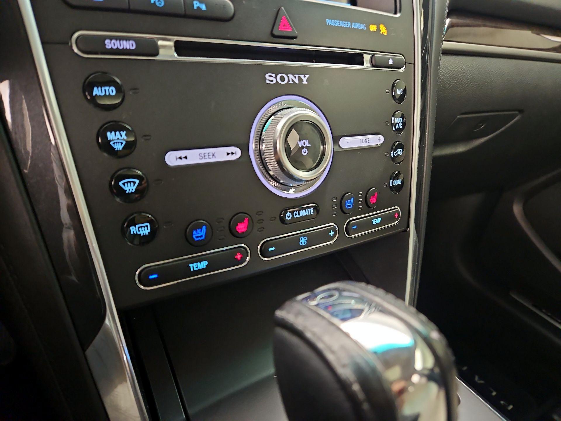 Thumbnail: 2016 Ford Explorer - 17