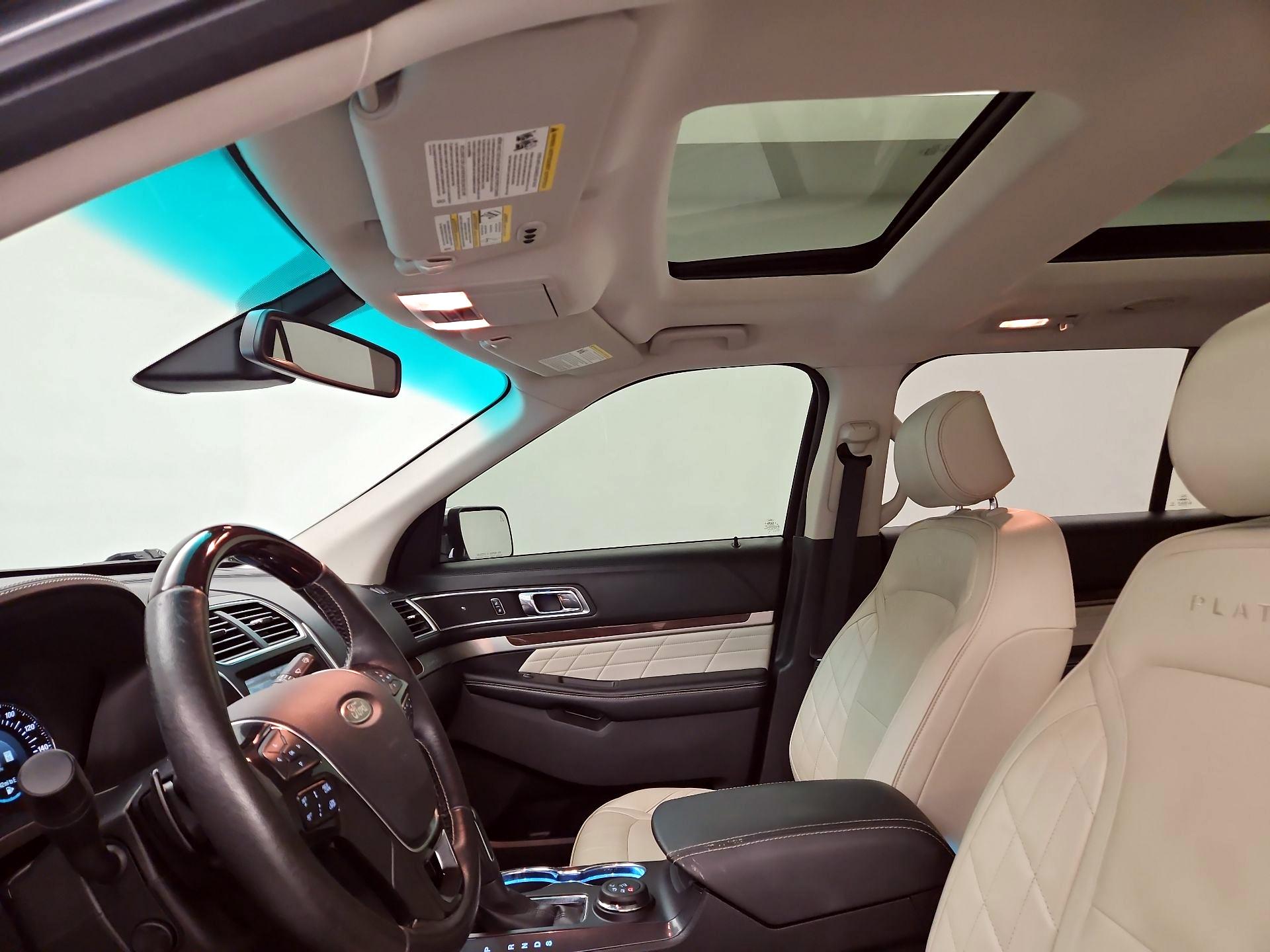 Thumbnail: 2016 Ford Explorer - 20
