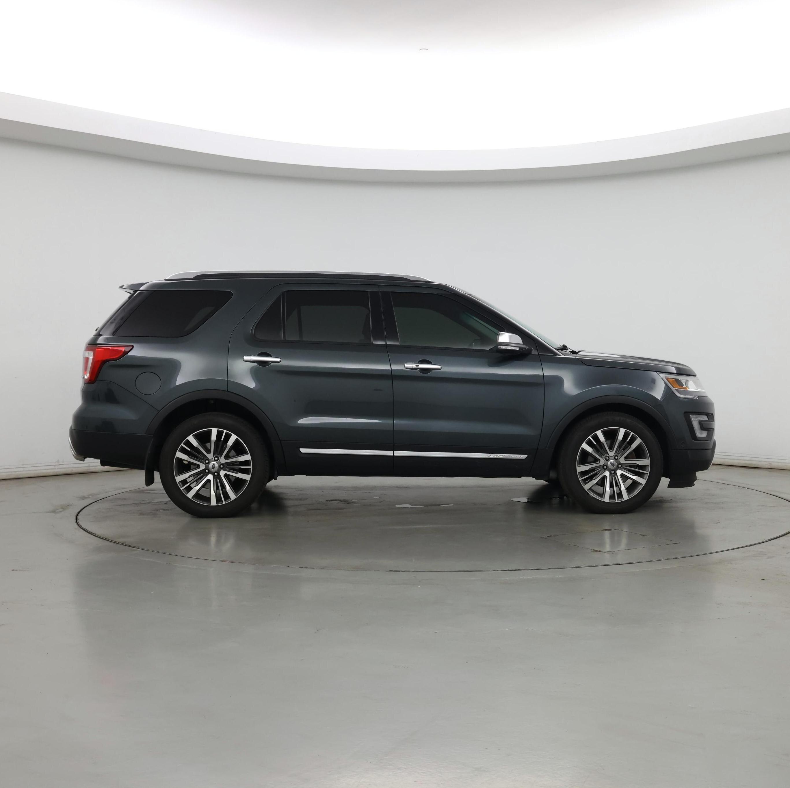 Thumbnail: 2016 Ford Explorer - 7