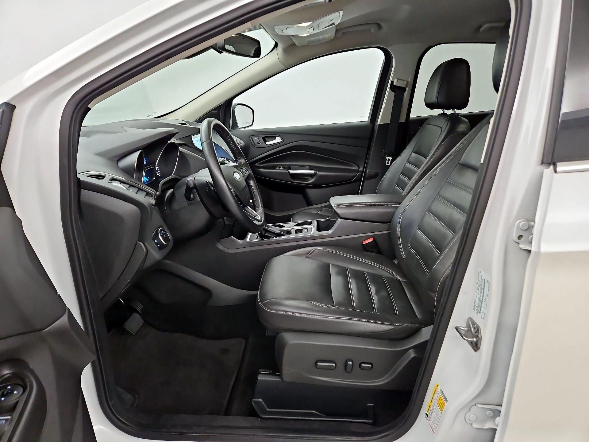 Thumbnail: 2017 Ford Escape - 11