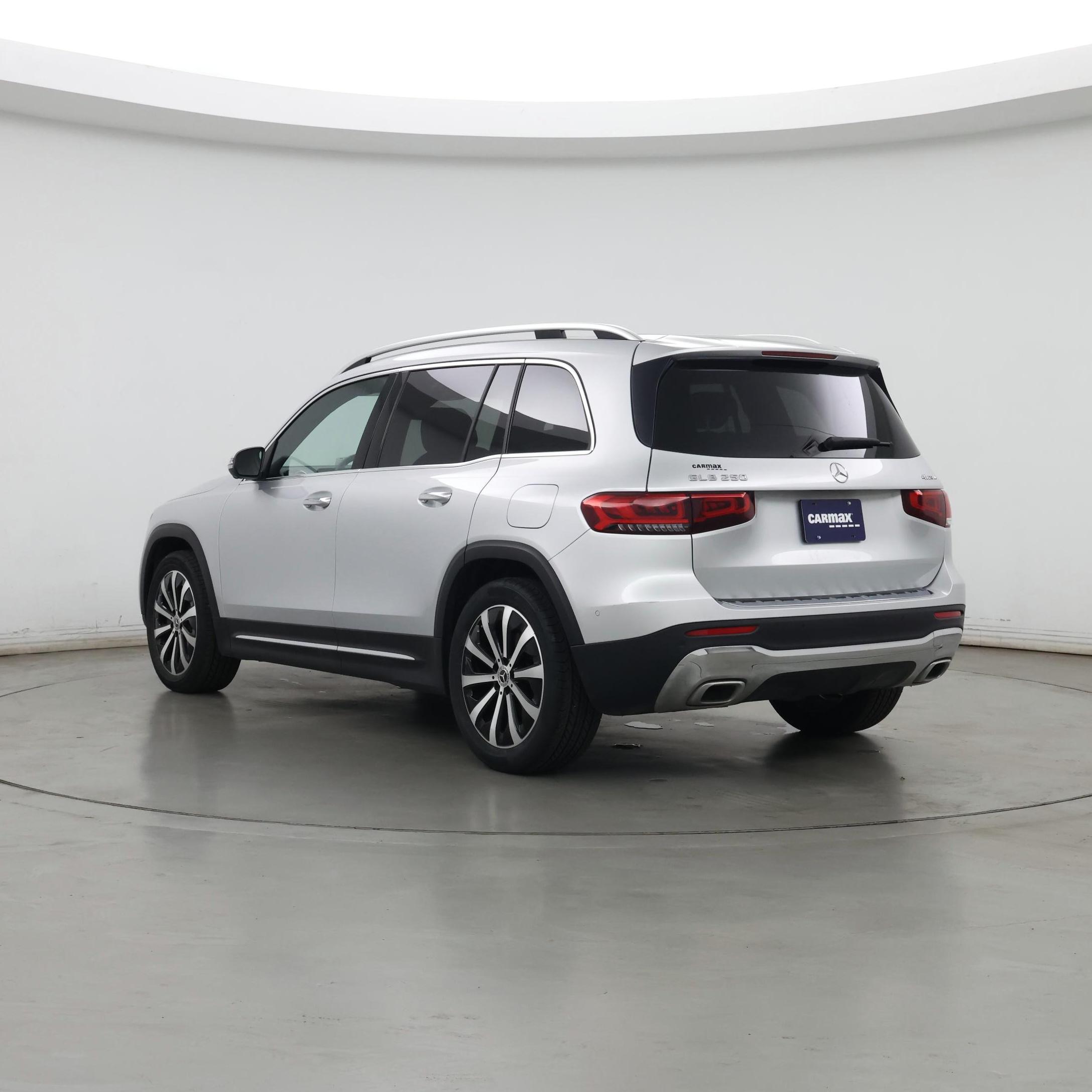 Thumbnail: 2021 Mercedes-Benz GLB - 2