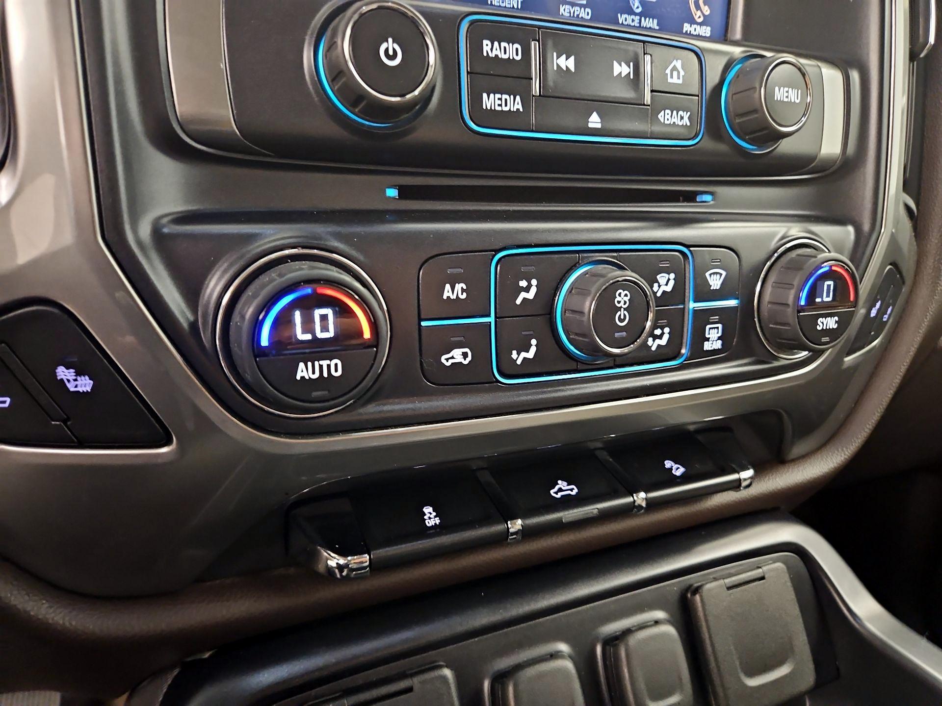 Thumbnail: 2014 Chevrolet Silverado 1500 - 16