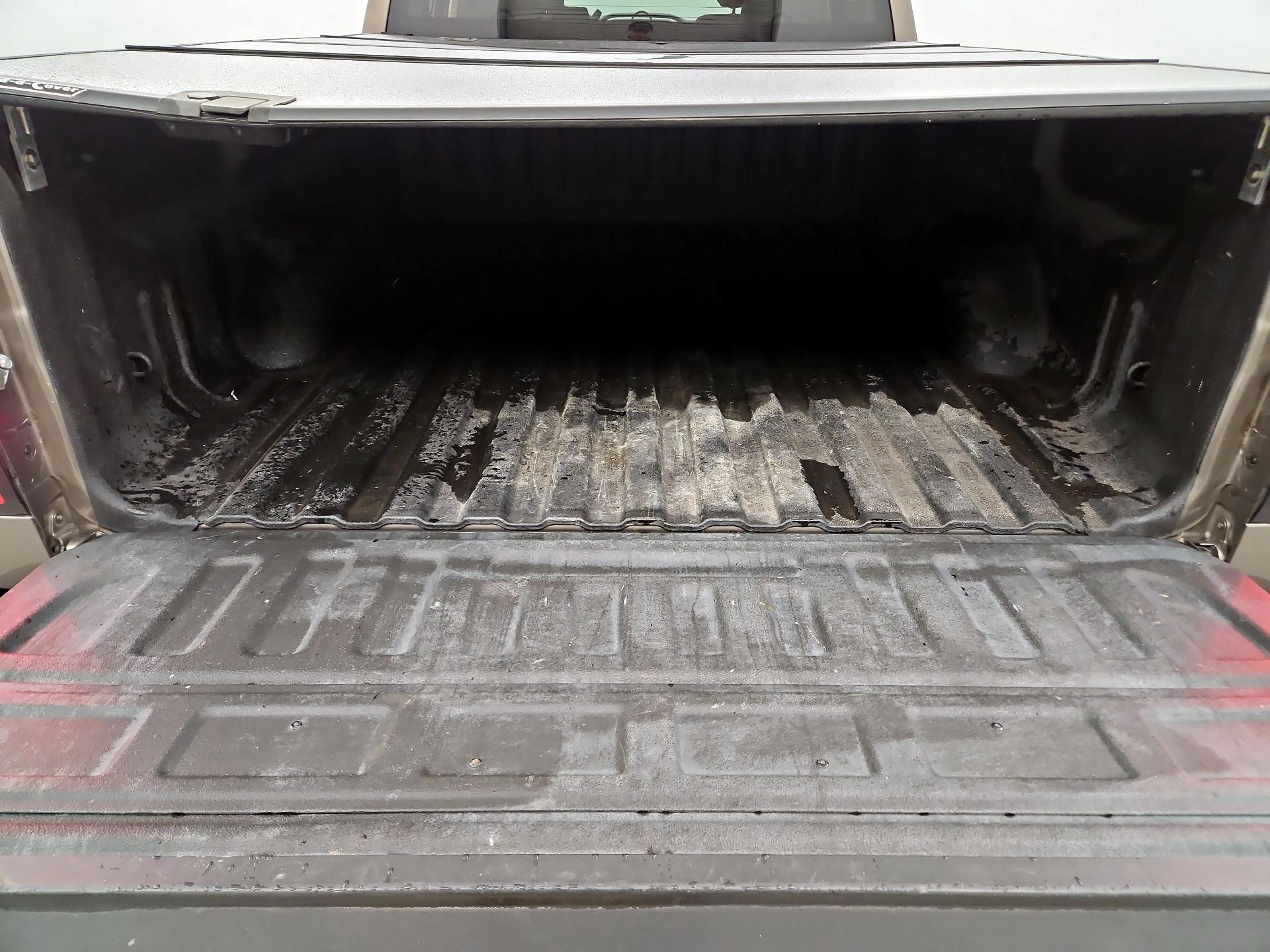 Thumbnail: 2014 Chevrolet Silverado 1500 - 20