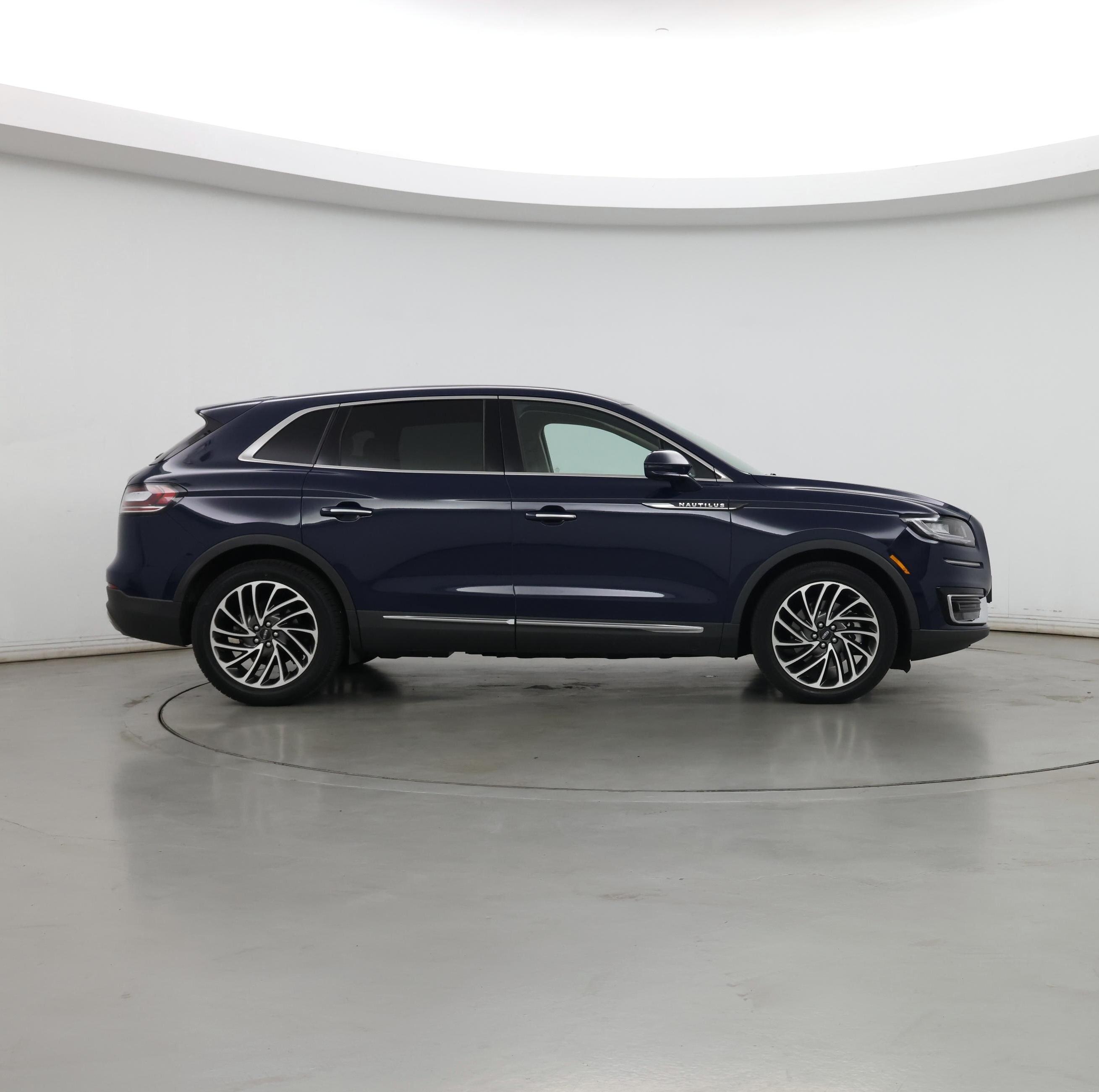 Thumbnail: 2019 Lincoln Nautilus - 7