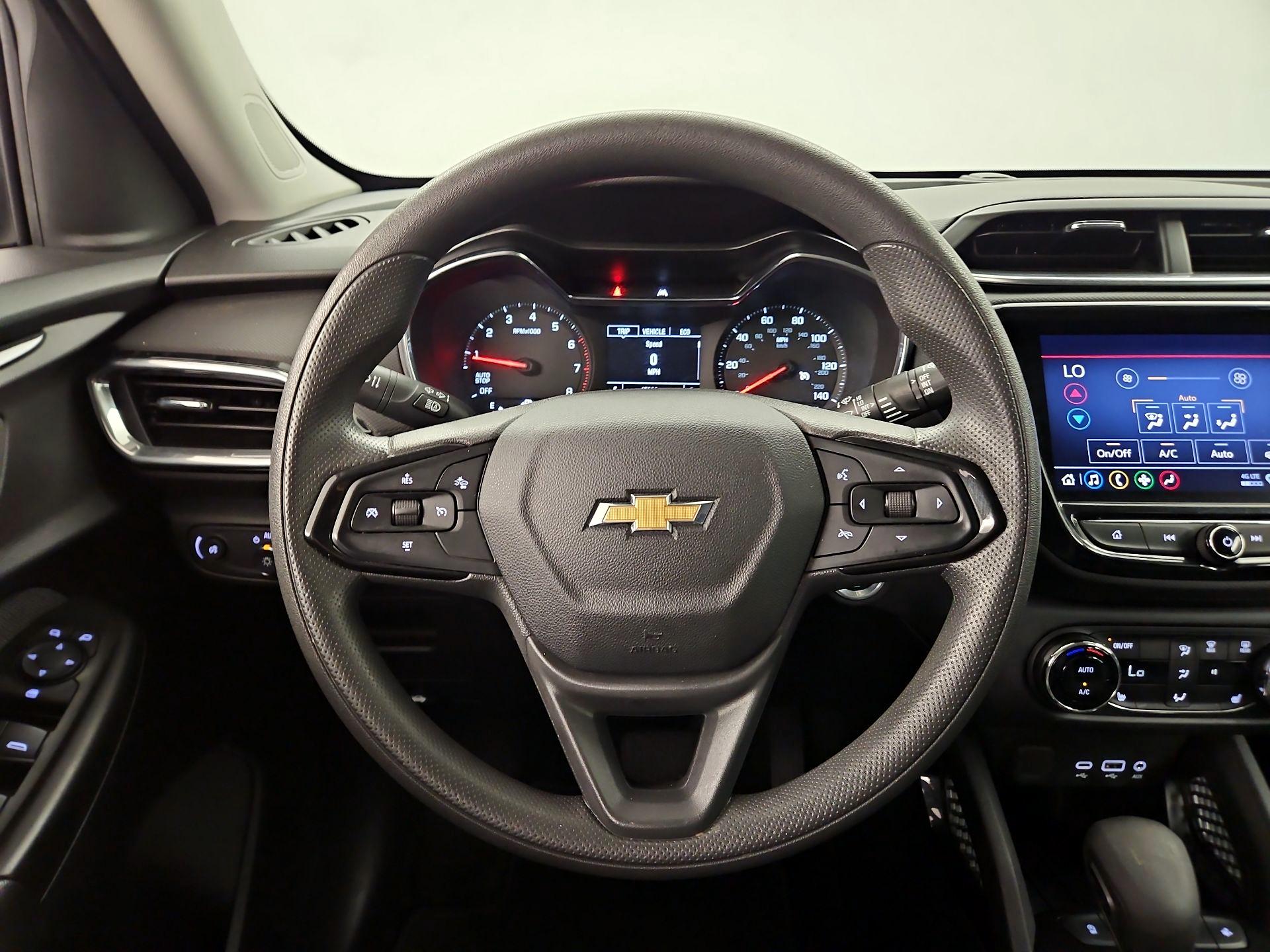 Thumbnail: 2023 Chevrolet TrailBlazer - 10