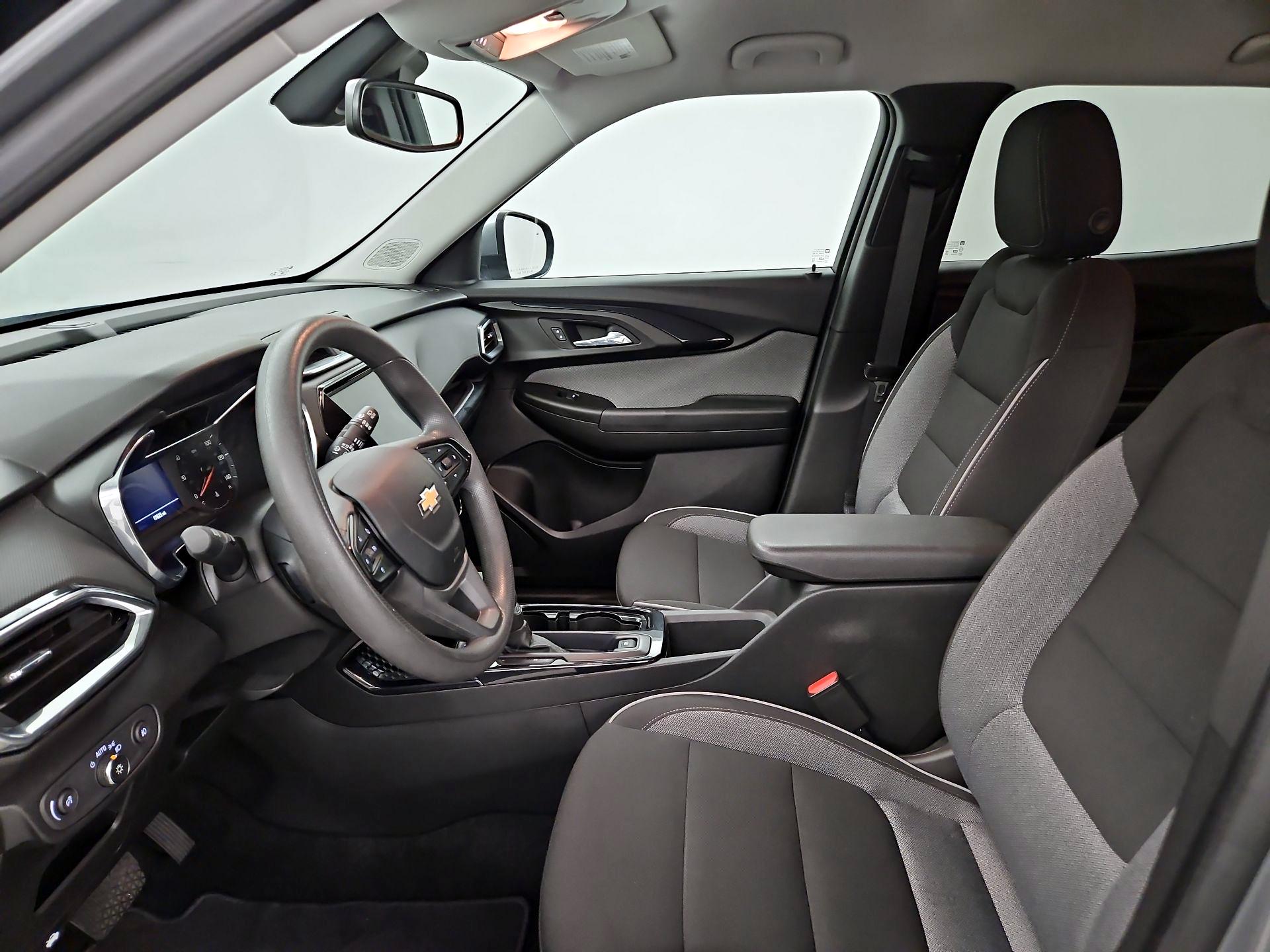 Thumbnail: 2023 Chevrolet TrailBlazer - 11
