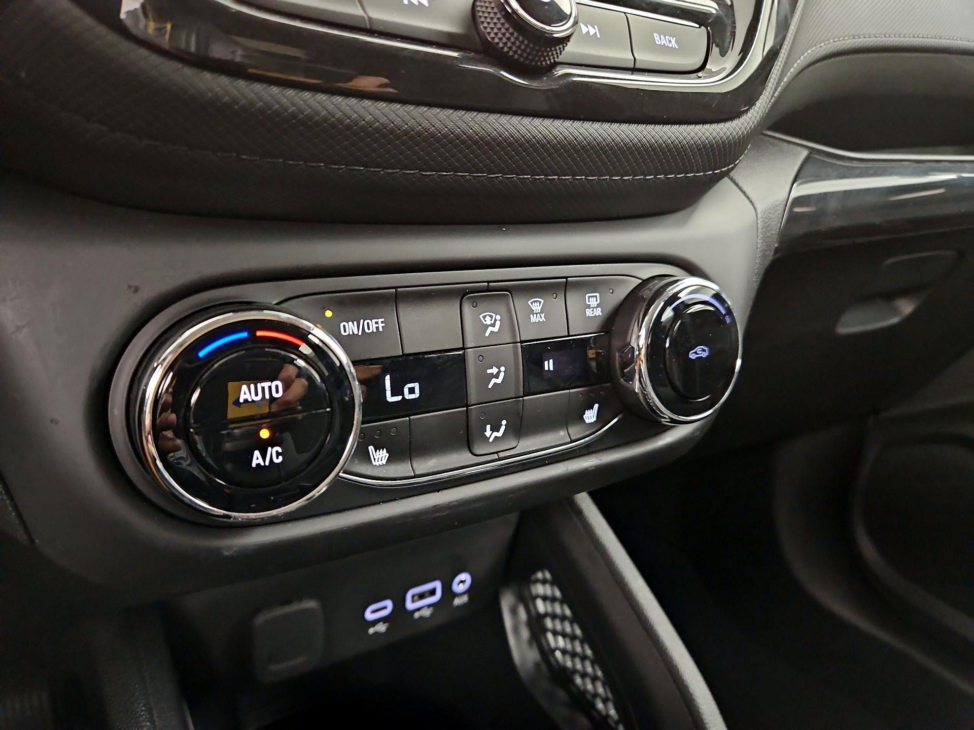 Thumbnail: 2023 Chevrolet TrailBlazer - 16