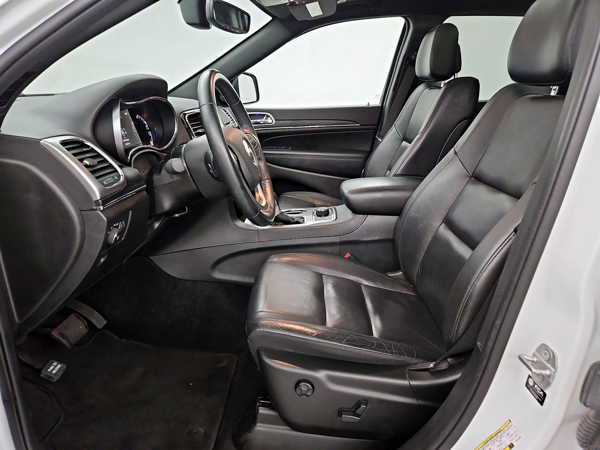 Thumbnail: 2022 Jeep Grand Cherokee - 11