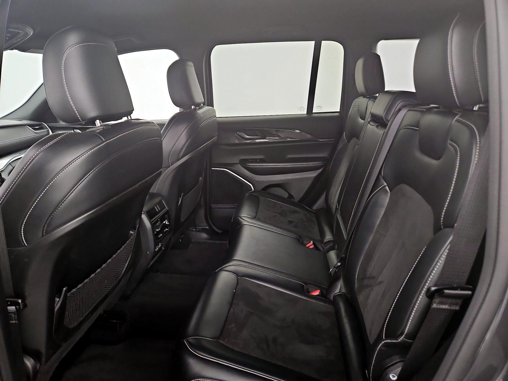 Thumbnail: 2022 Jeep Grand Cherokee - 19