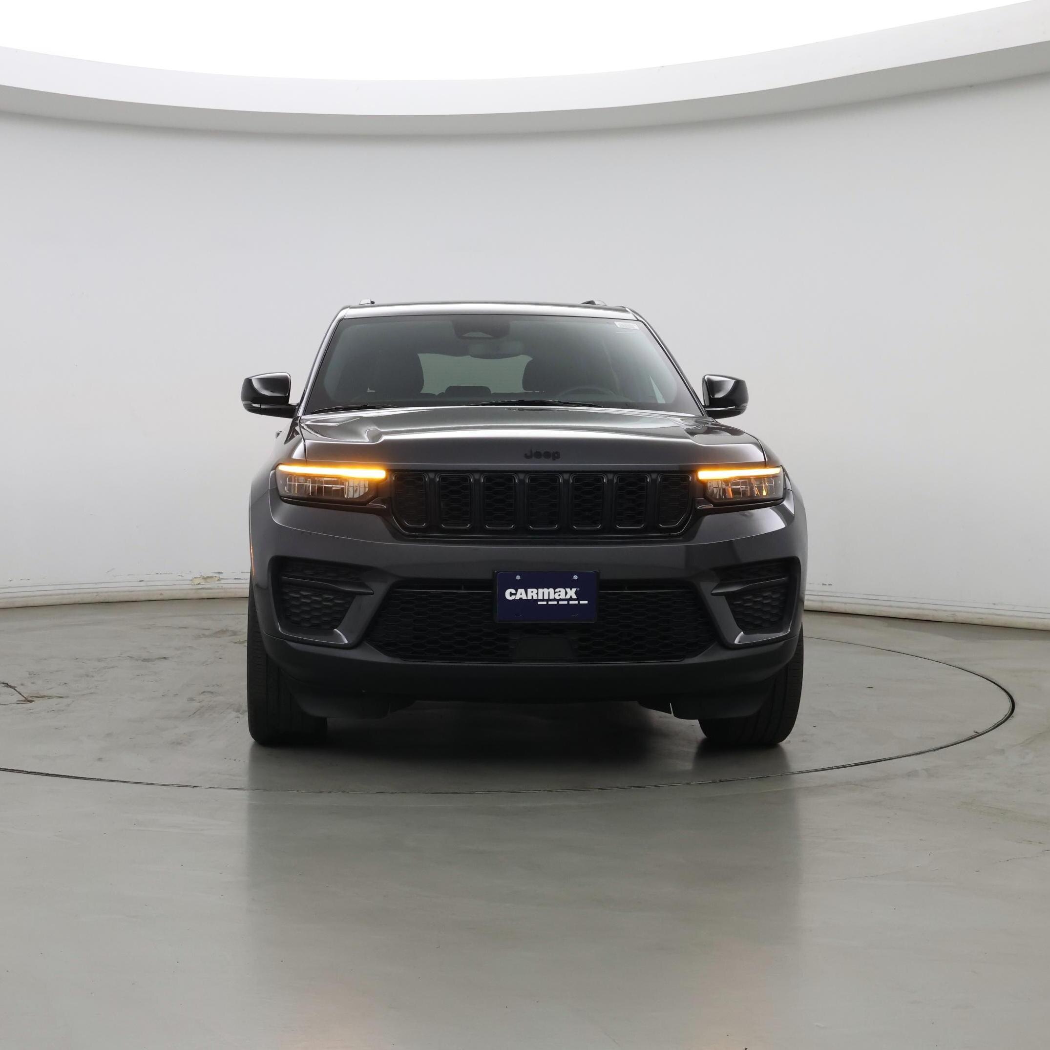 Thumbnail: 2022 Jeep Grand Cherokee - 5