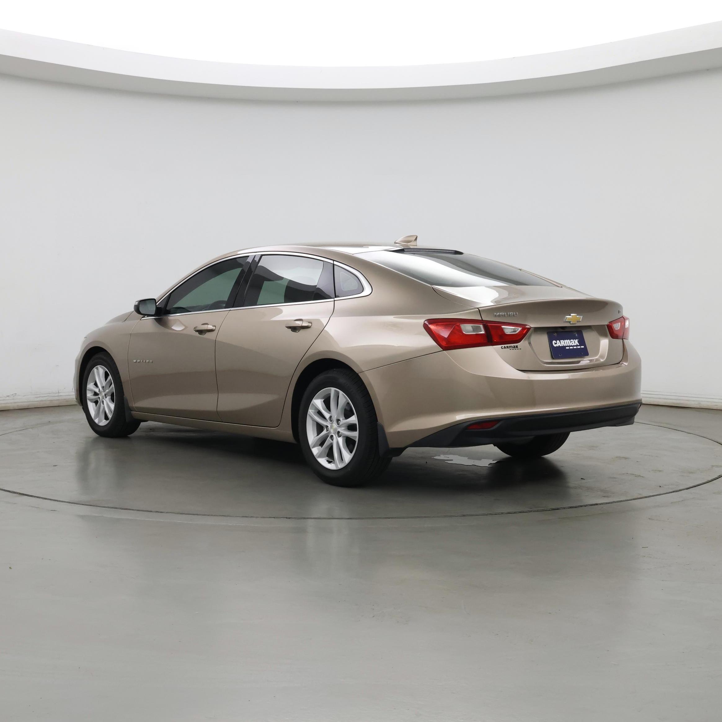 Thumbnail: 2018 Chevrolet Malibu - 2