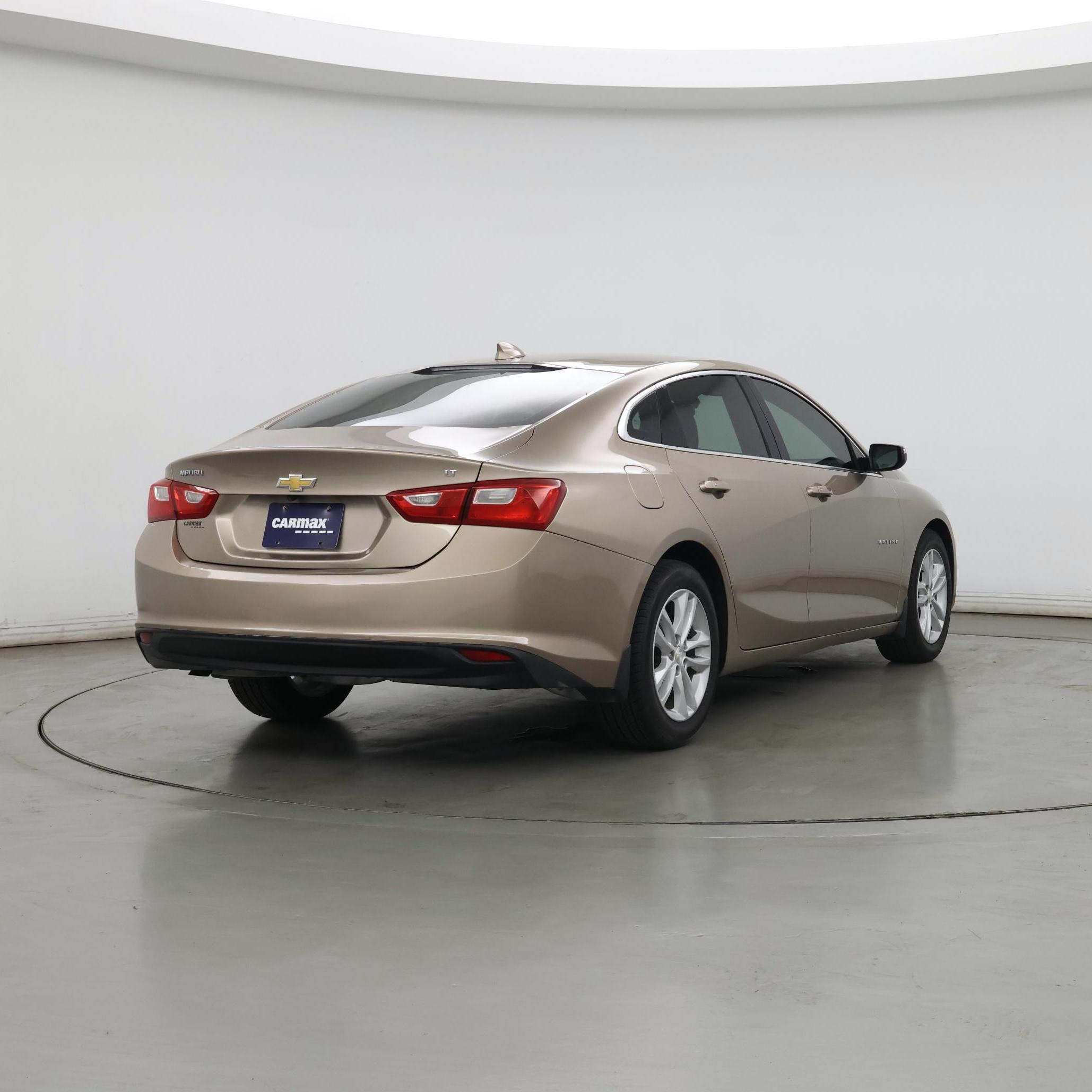 Thumbnail: 2018 Chevrolet Malibu - 8