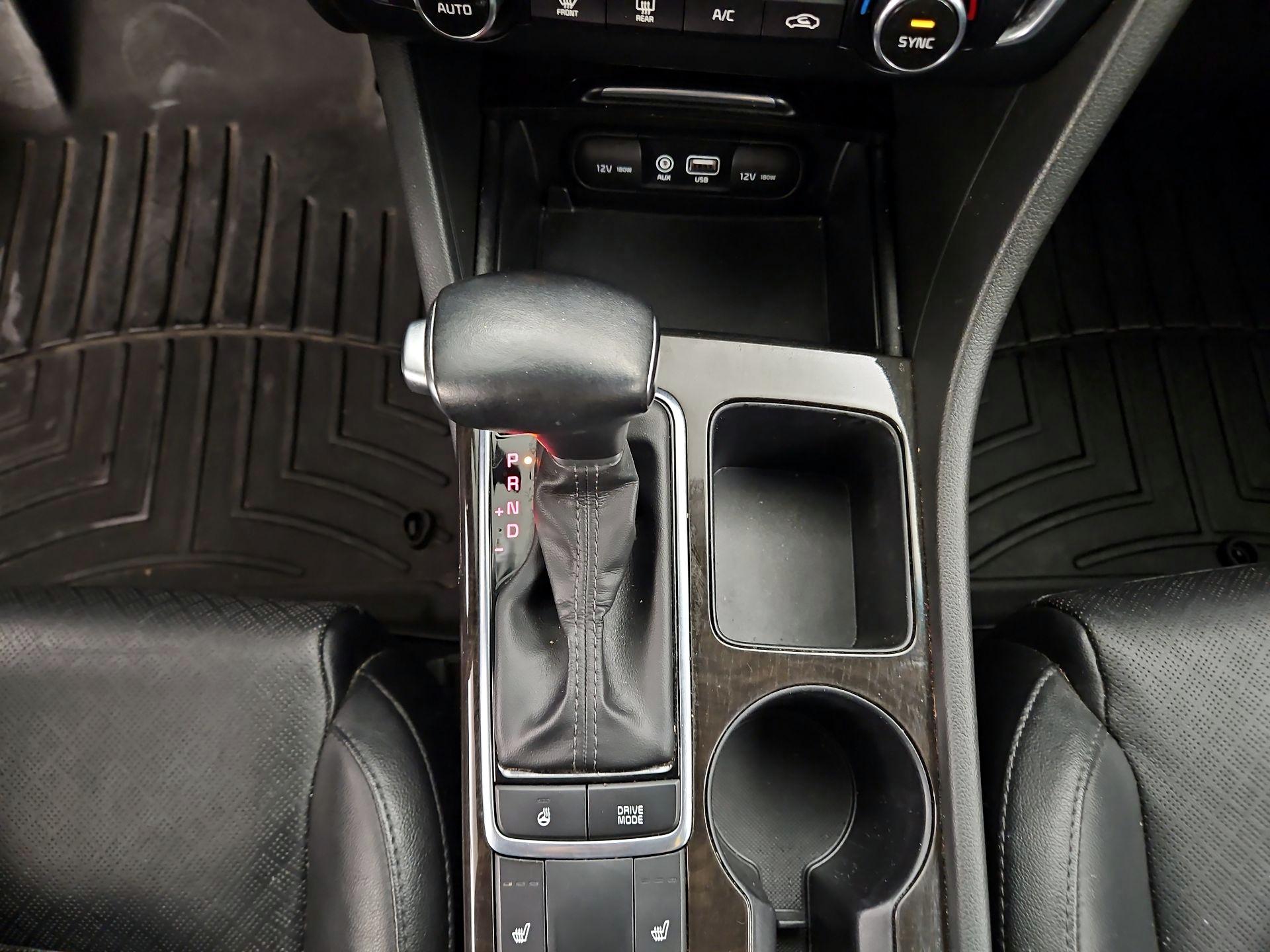 Thumbnail: 2016 Kia Optima - 17