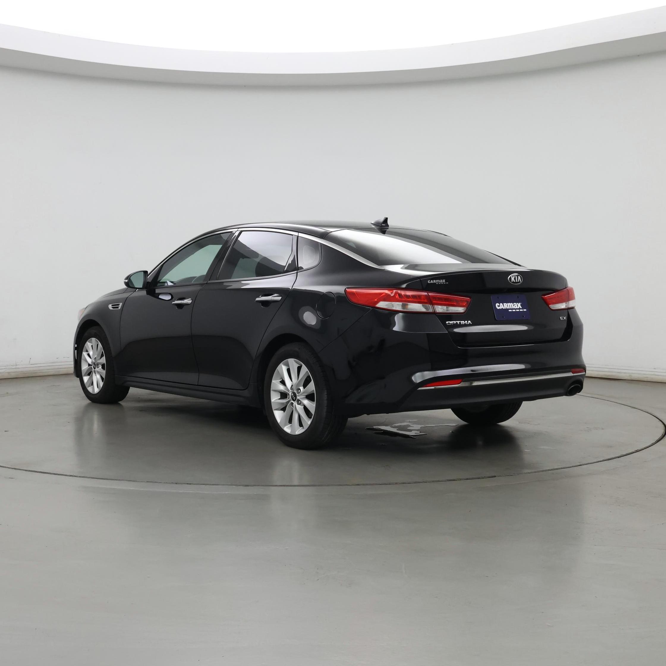 Thumbnail: 2016 Kia Optima - 2