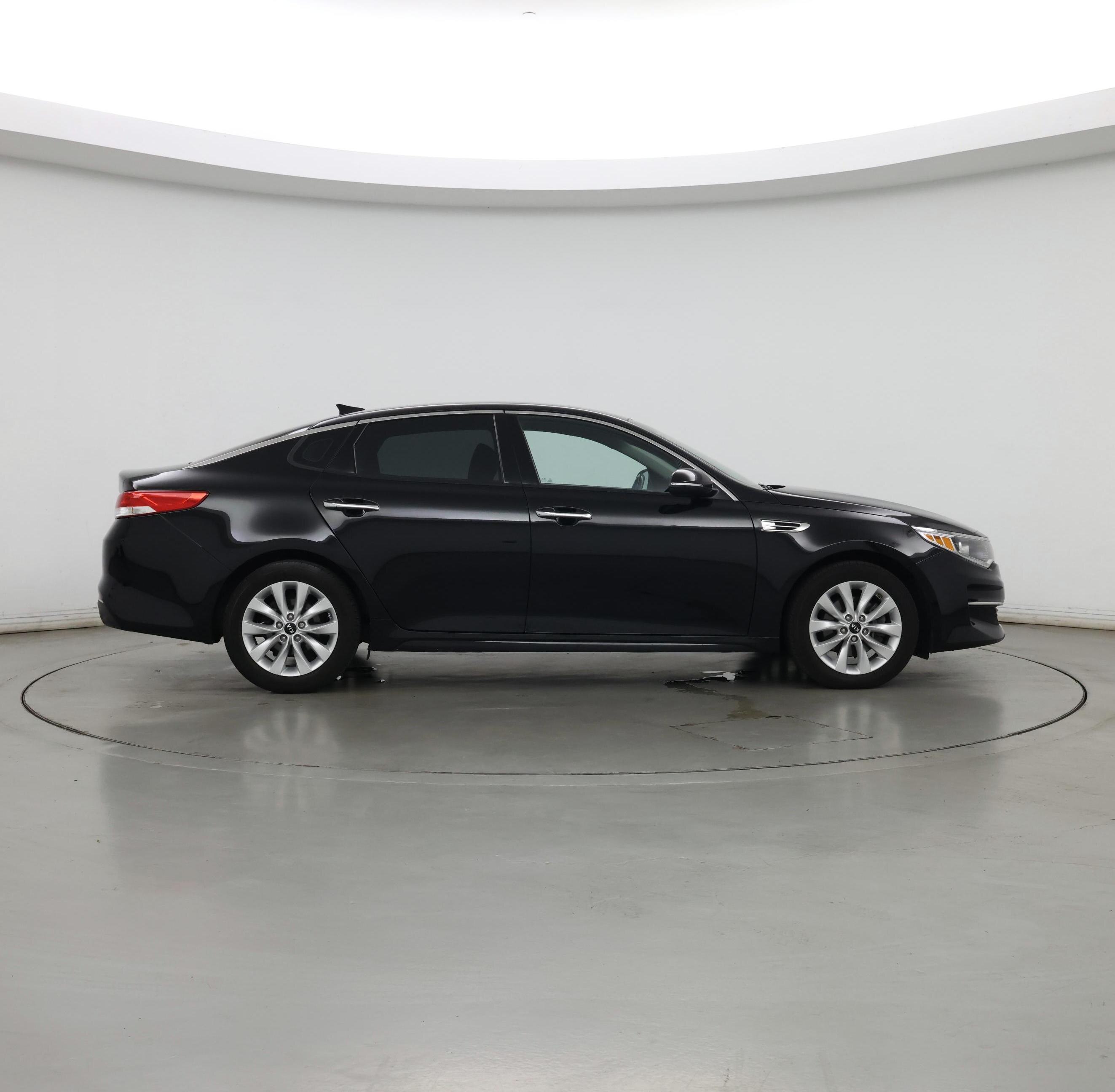 Thumbnail: 2016 Kia Optima - 7