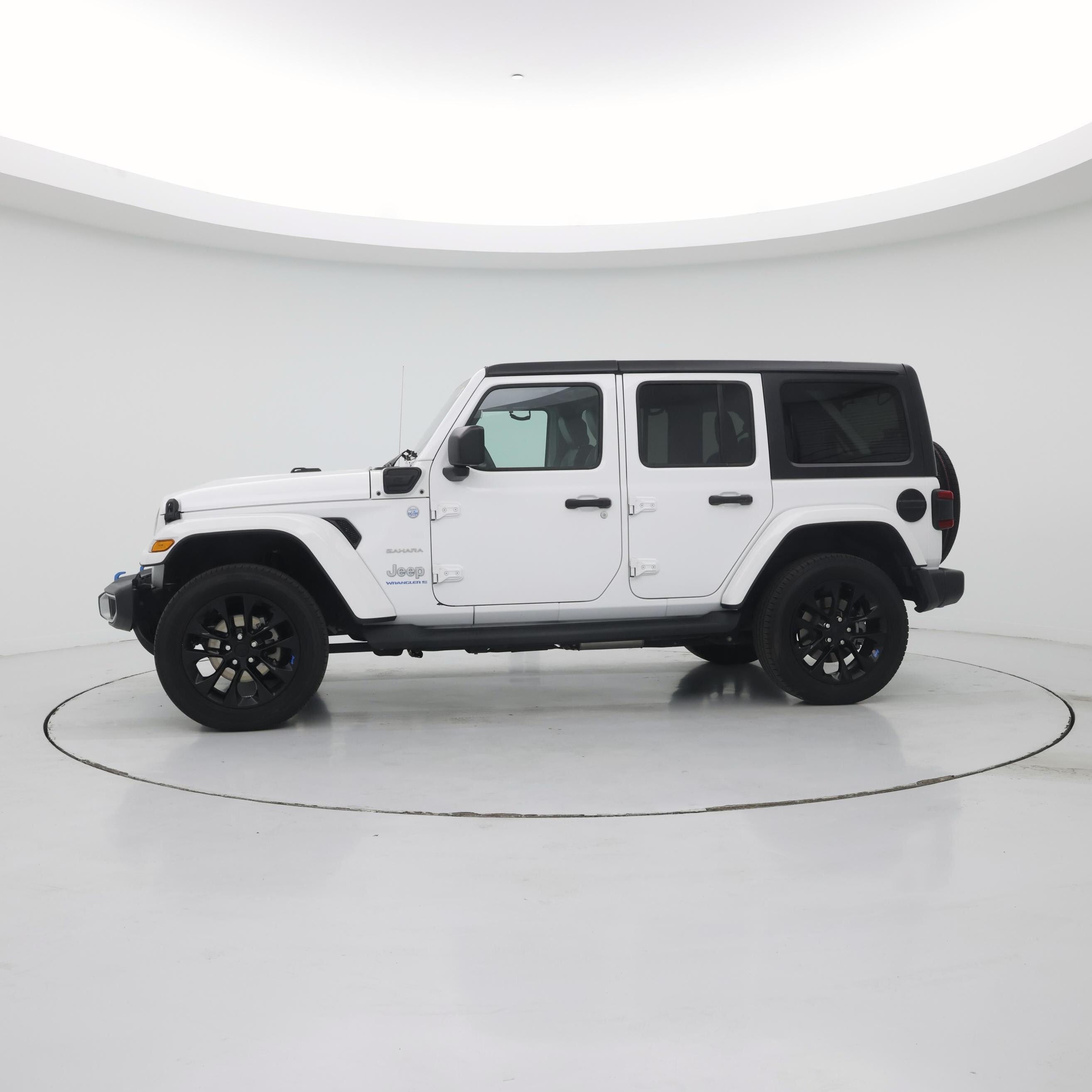 Thumbnail: 2023 Jeep Wrangler - 3