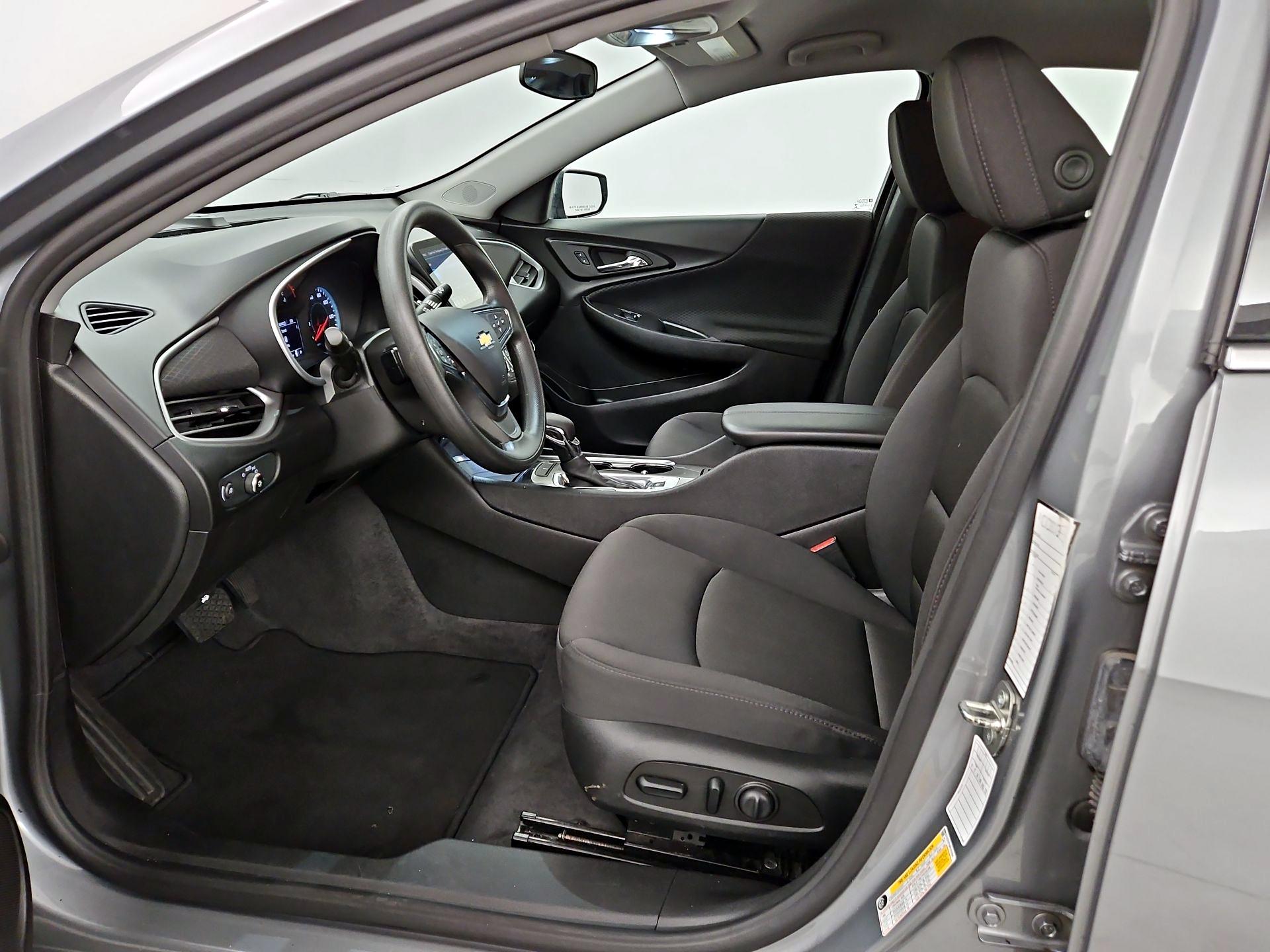 Thumbnail: 2023 Chevrolet Malibu - 11
