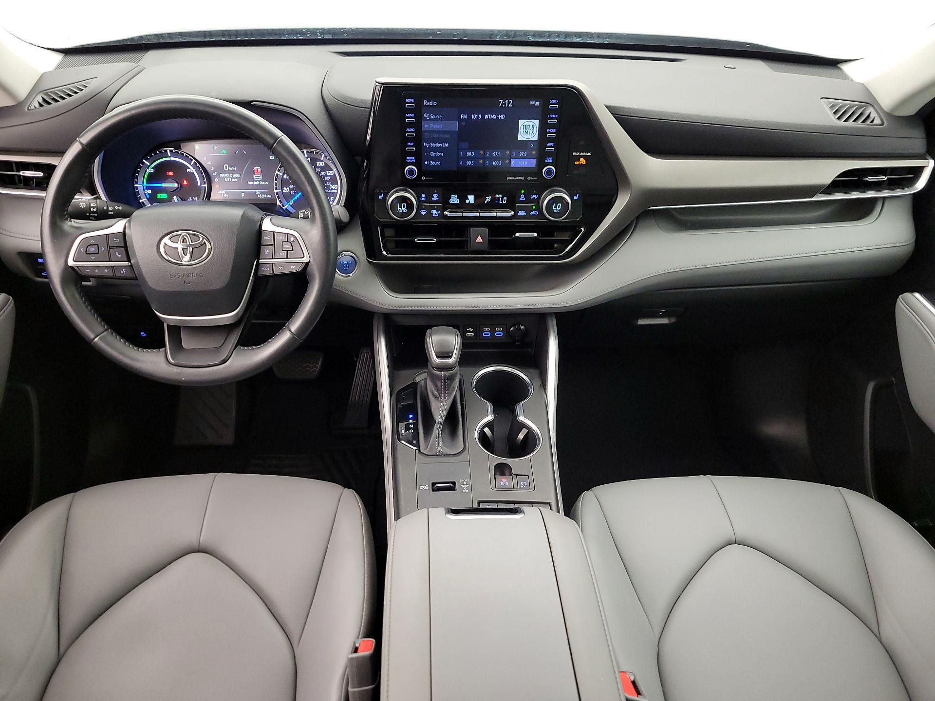 Thumbnail: 2022 Toyota Highlander - 9