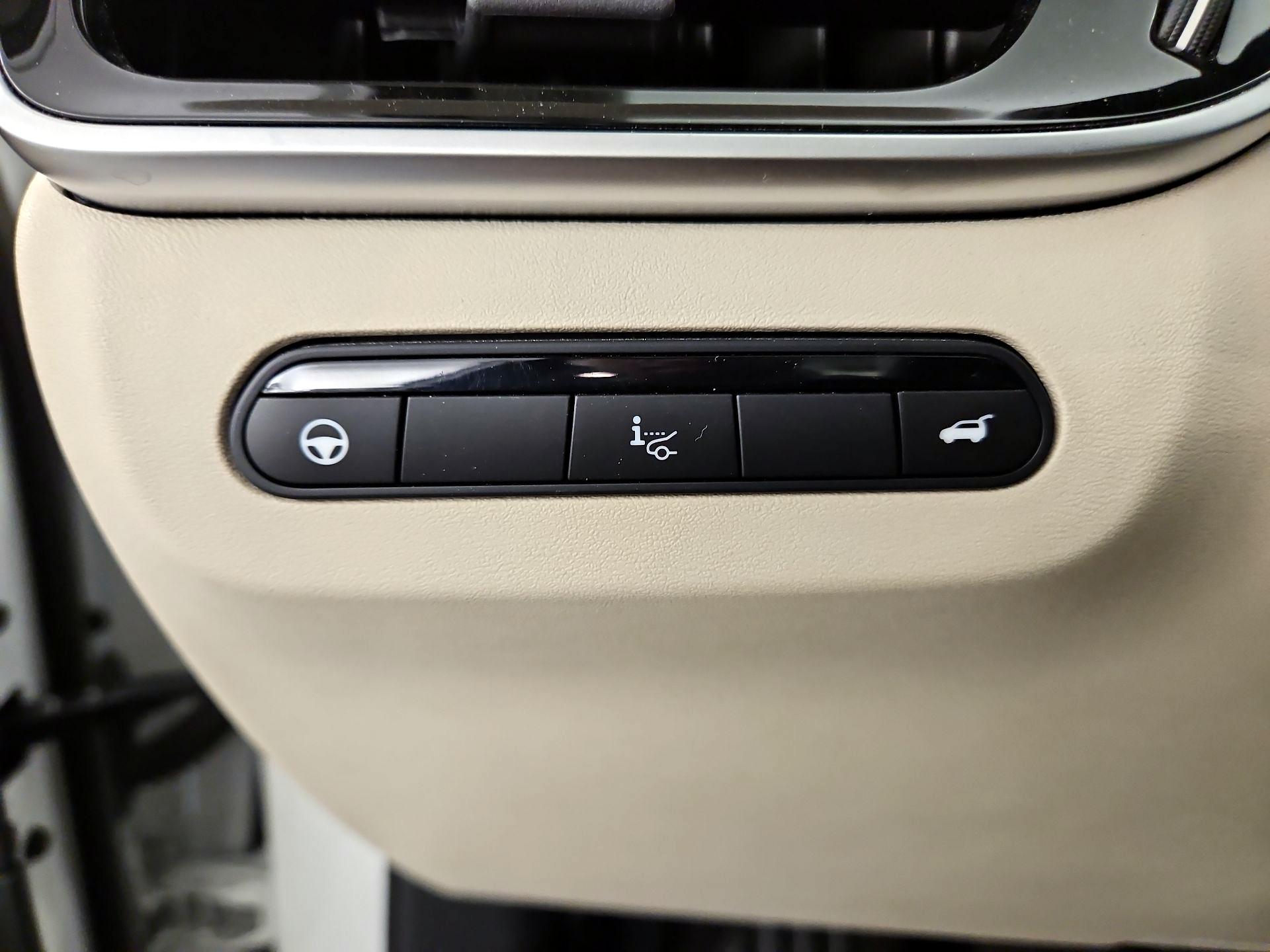 Thumbnail: 2022 INFINITI QX60 - 13