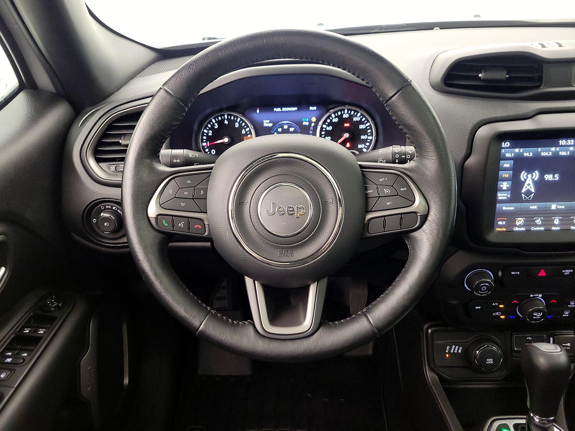 Thumbnail: 2020 Jeep Renegade - 10