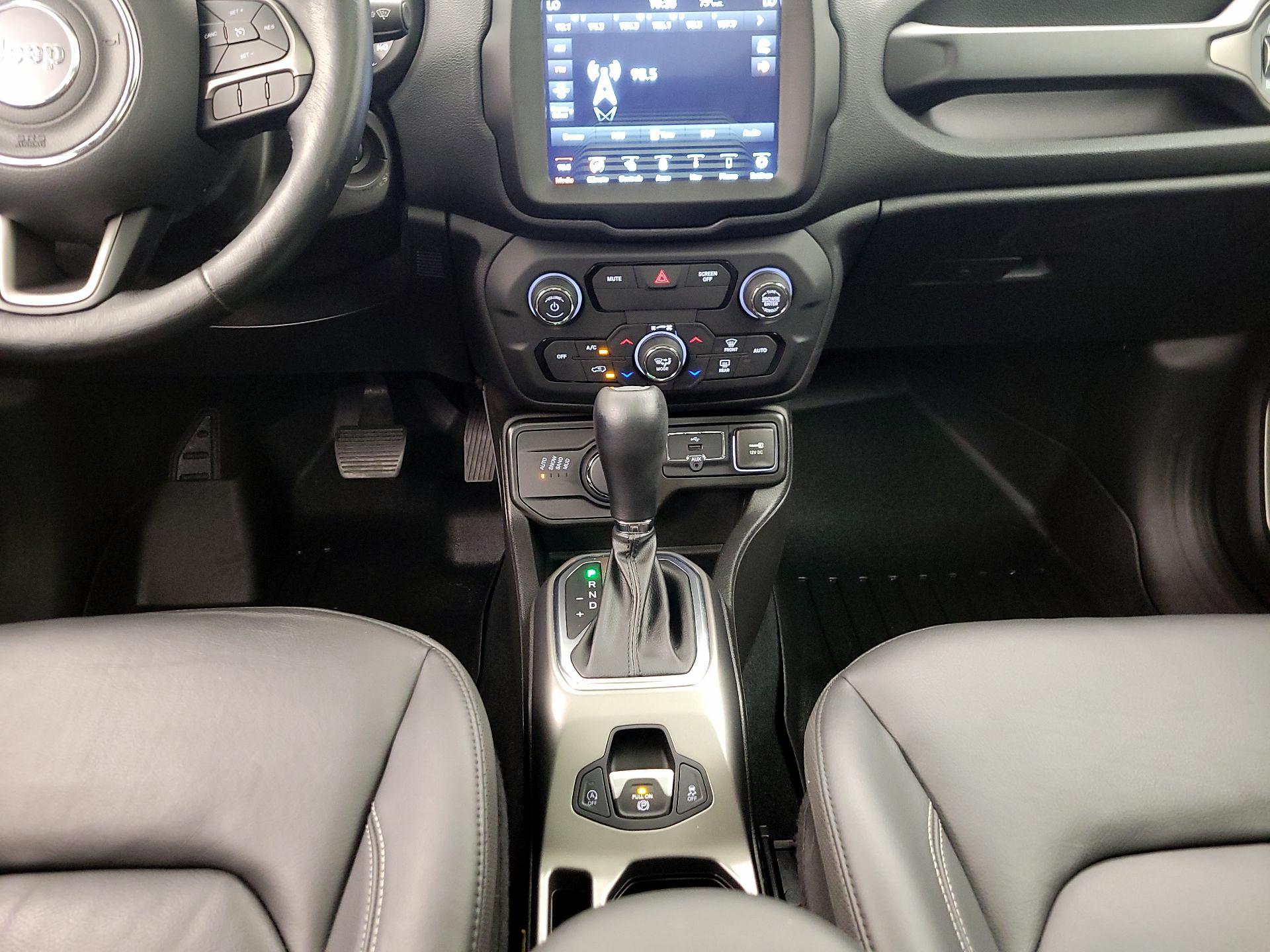 Thumbnail: 2020 Jeep Renegade - 18