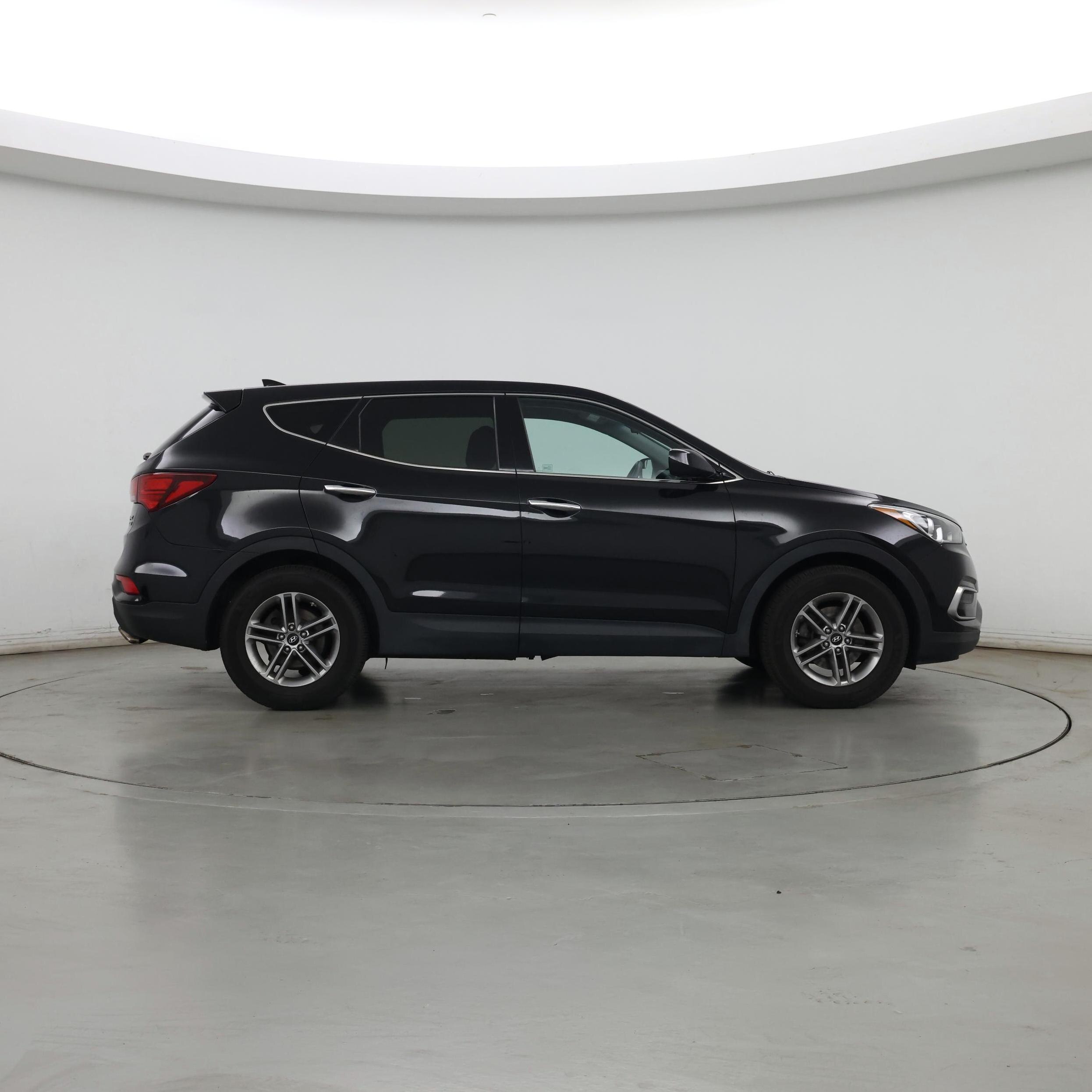 Thumbnail: 2017 Hyundai Santa Fe - 7