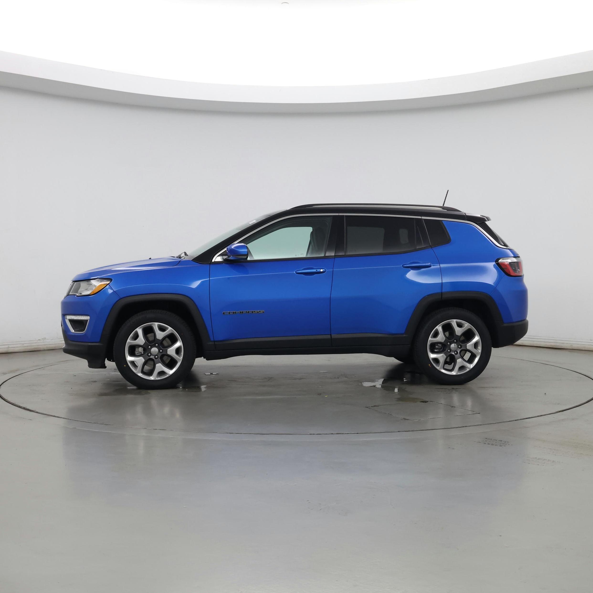 Thumbnail: 2018 Jeep Compass - 3