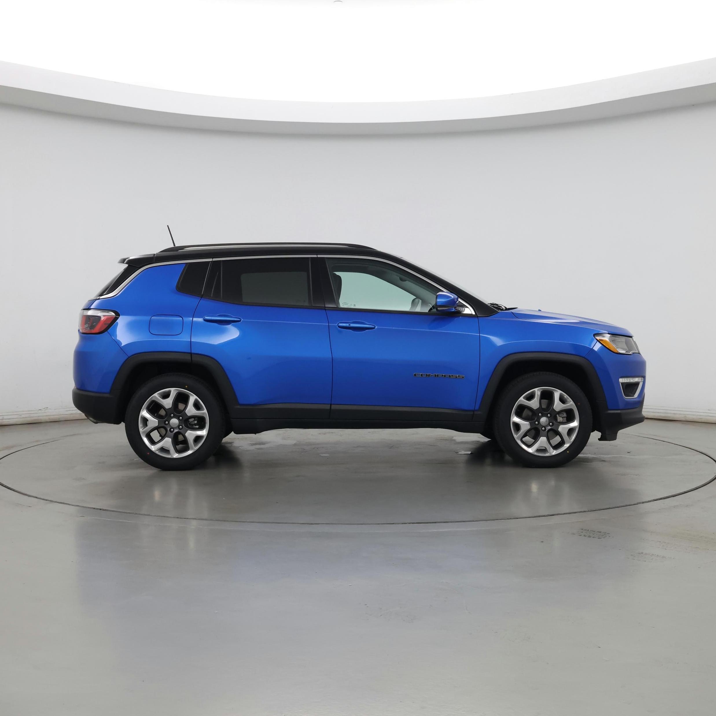 Thumbnail: 2018 Jeep Compass - 7
