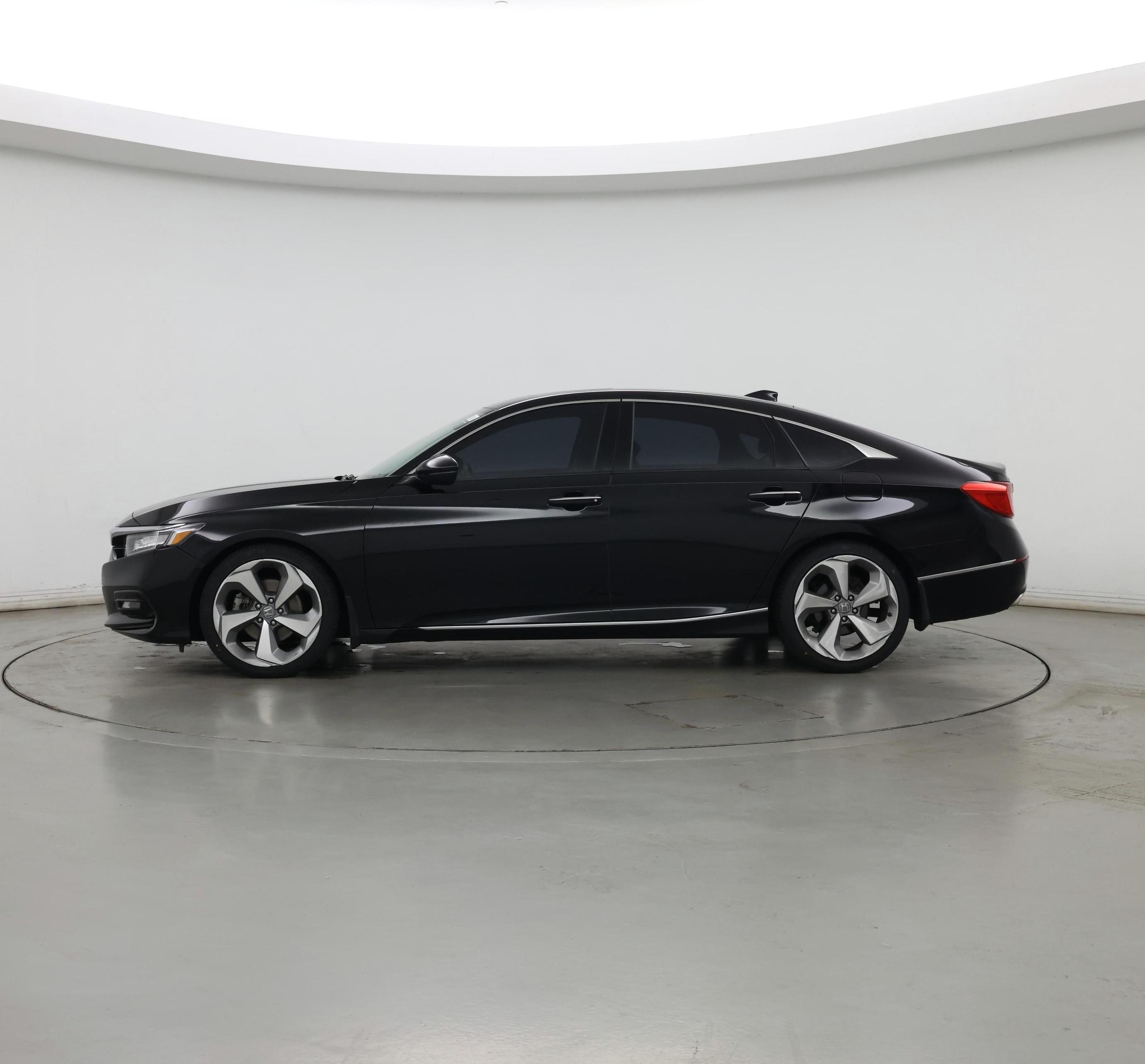 Thumbnail: 2018 Honda Accord - 3