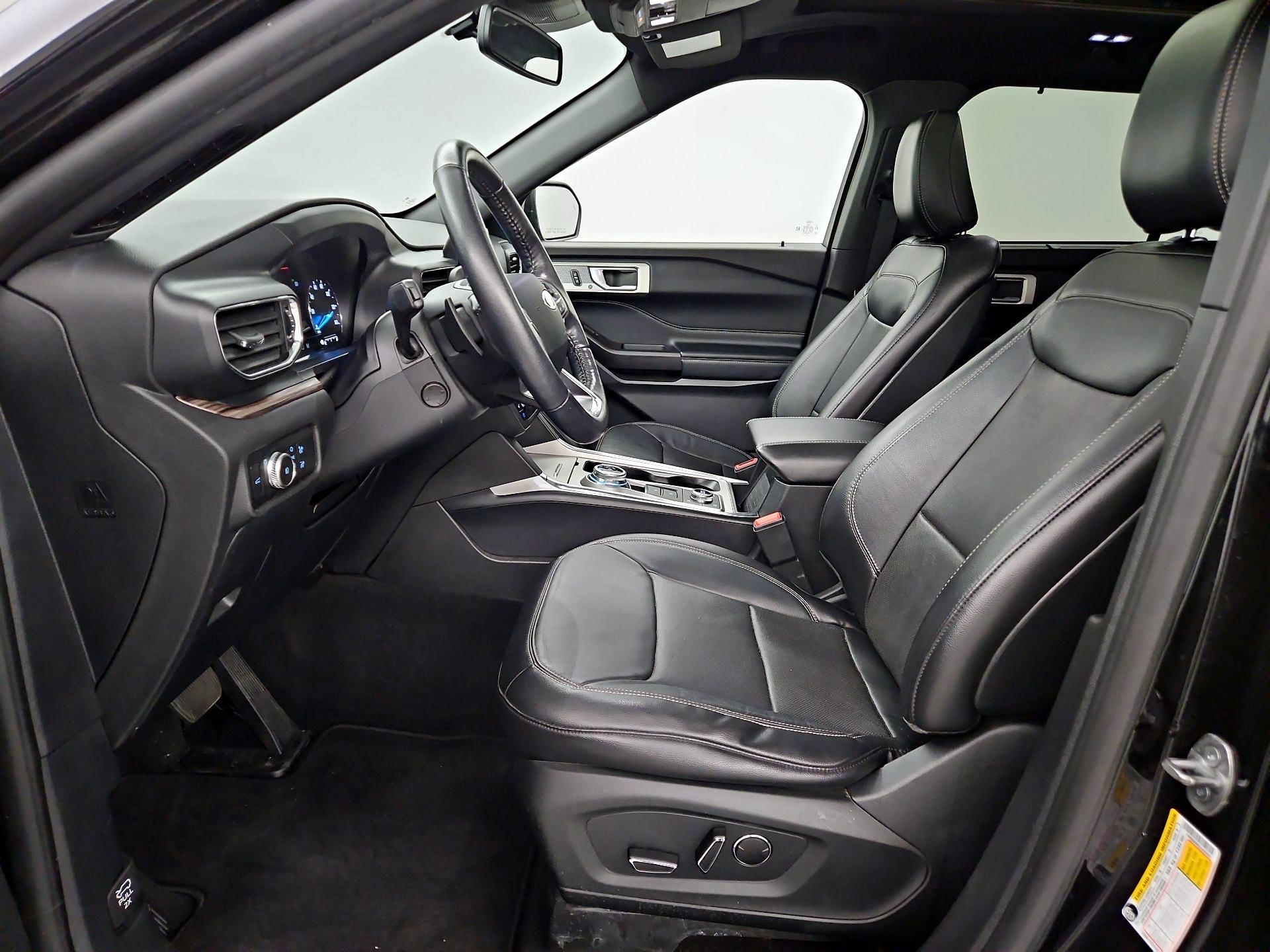 Thumbnail: 2020 Ford Explorer - 11