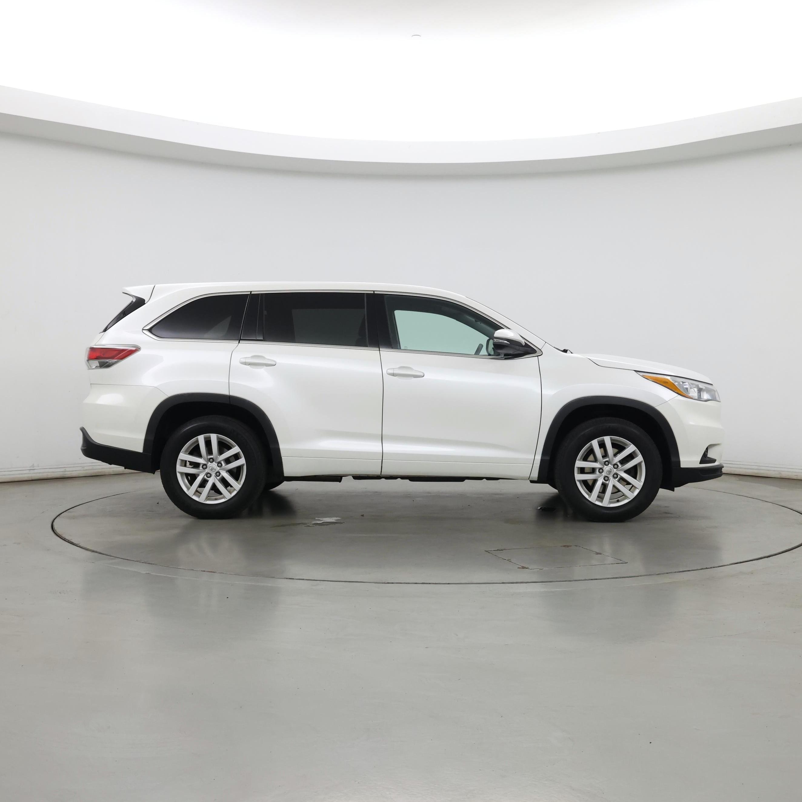 Thumbnail: 2015 Toyota Highlander - 7