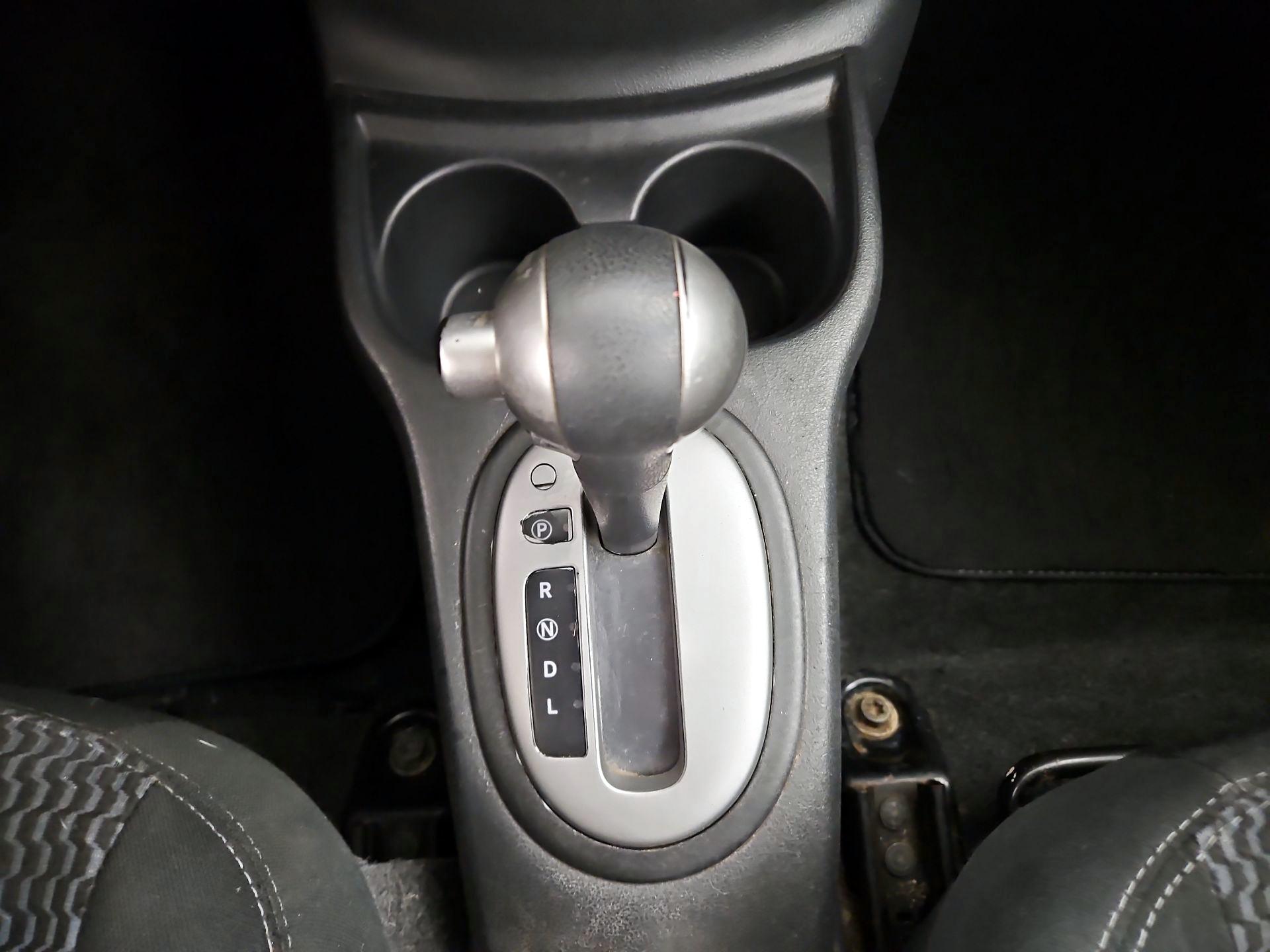 Thumbnail: 2015 Nissan Versa Note - 16
