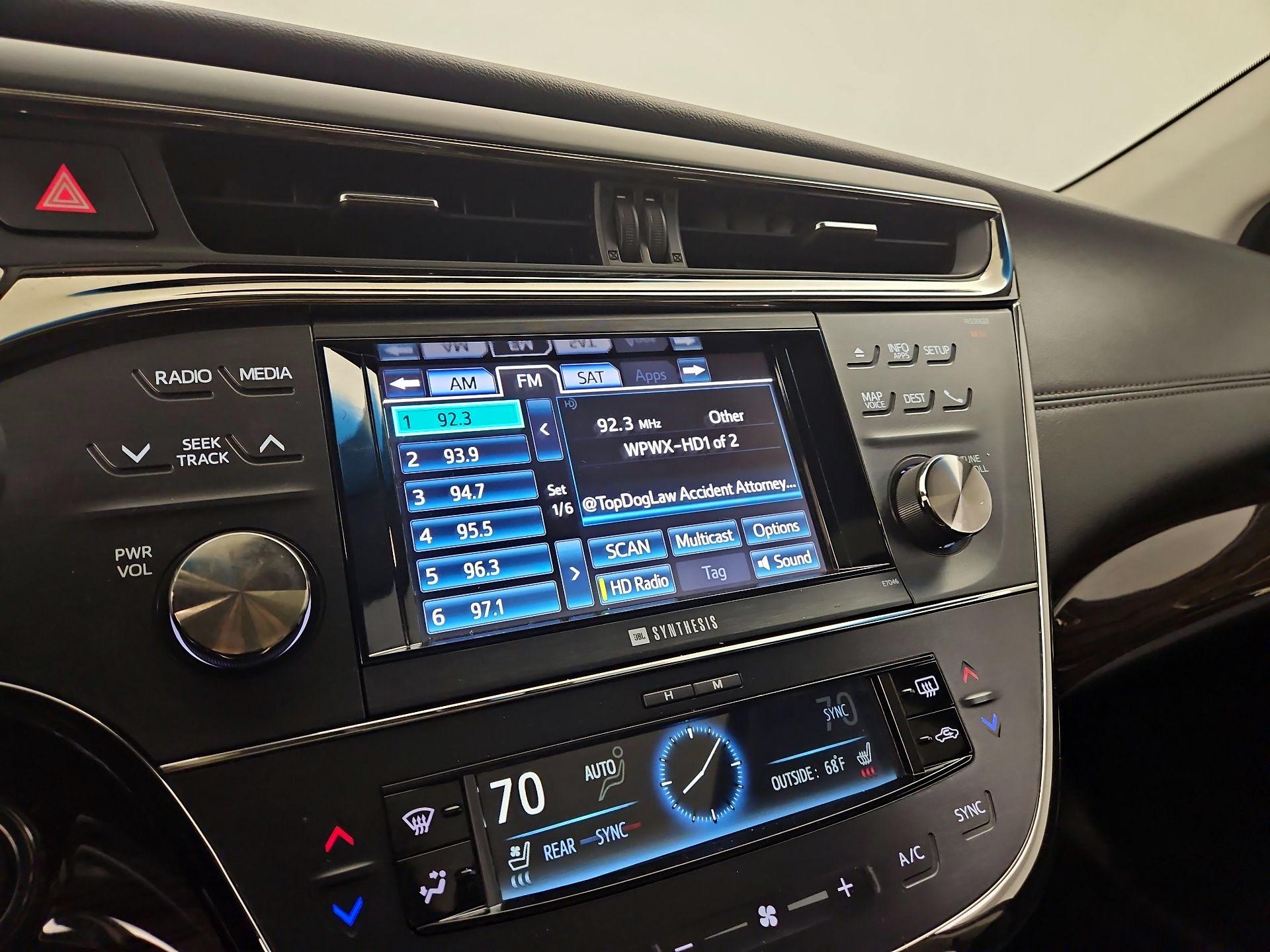 Thumbnail: 2014 Toyota Avalon - 16