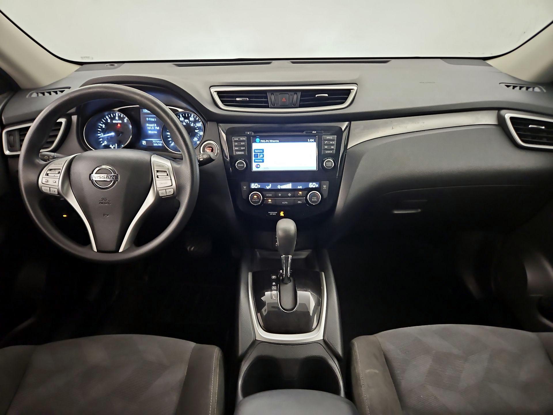 Thumbnail: 2016 Nissan Rogue - 9
