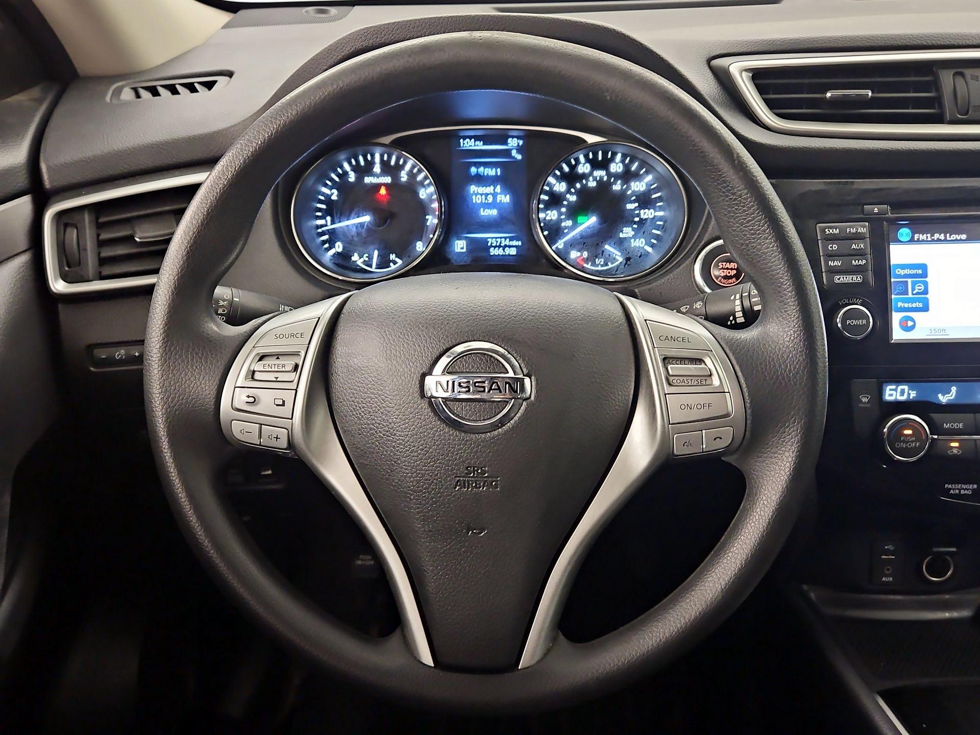 Thumbnail: 2016 Nissan Rogue - 10
