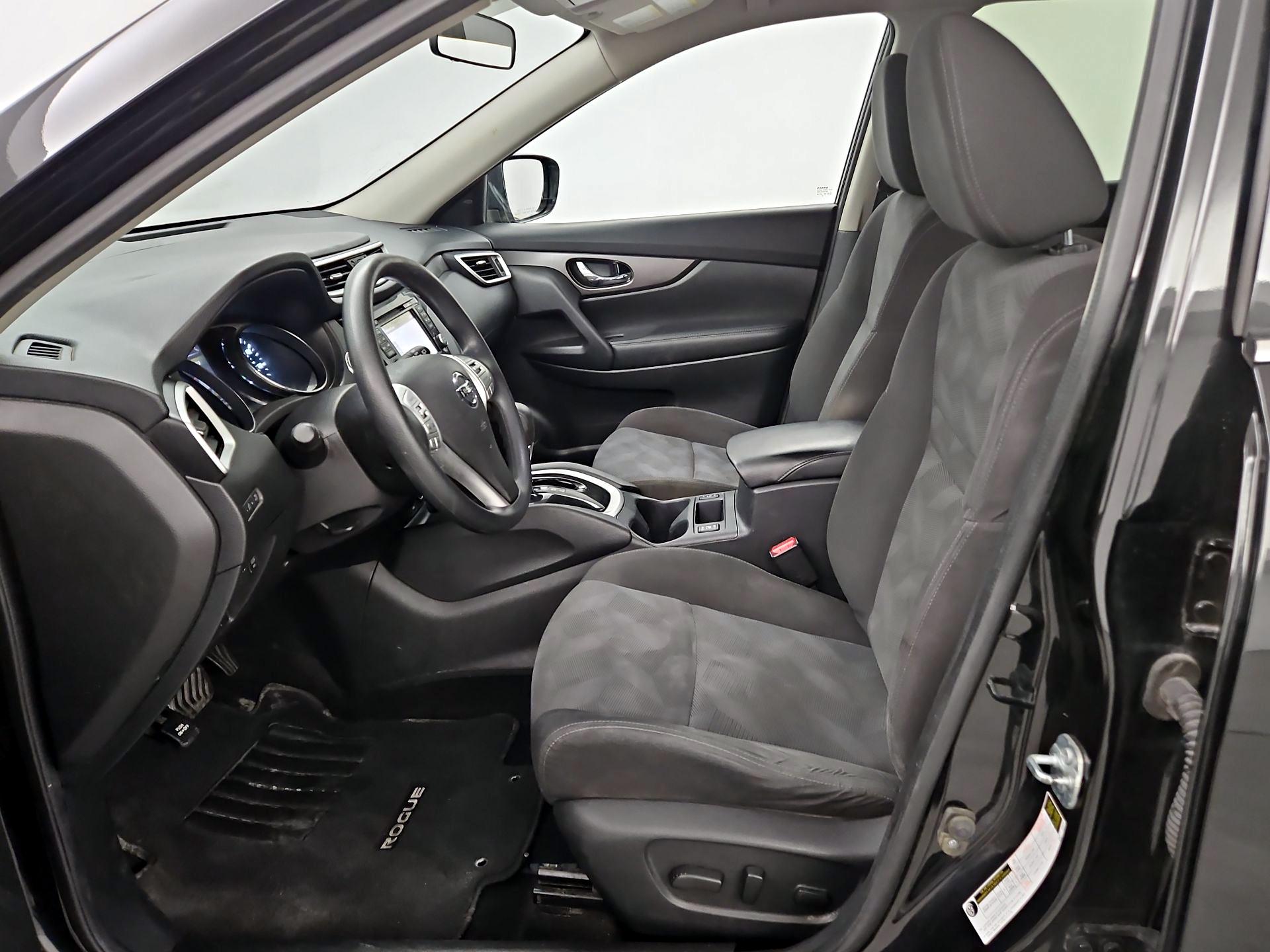 Thumbnail: 2016 Nissan Rogue - 11